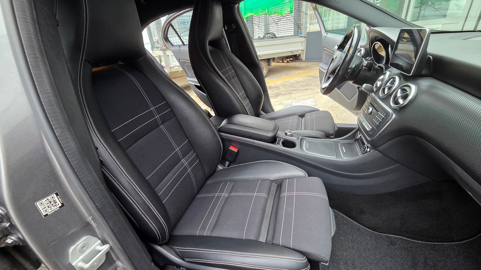 MERCEDES-BENZ A 200 CDI Urban 7G-DCT-image-7