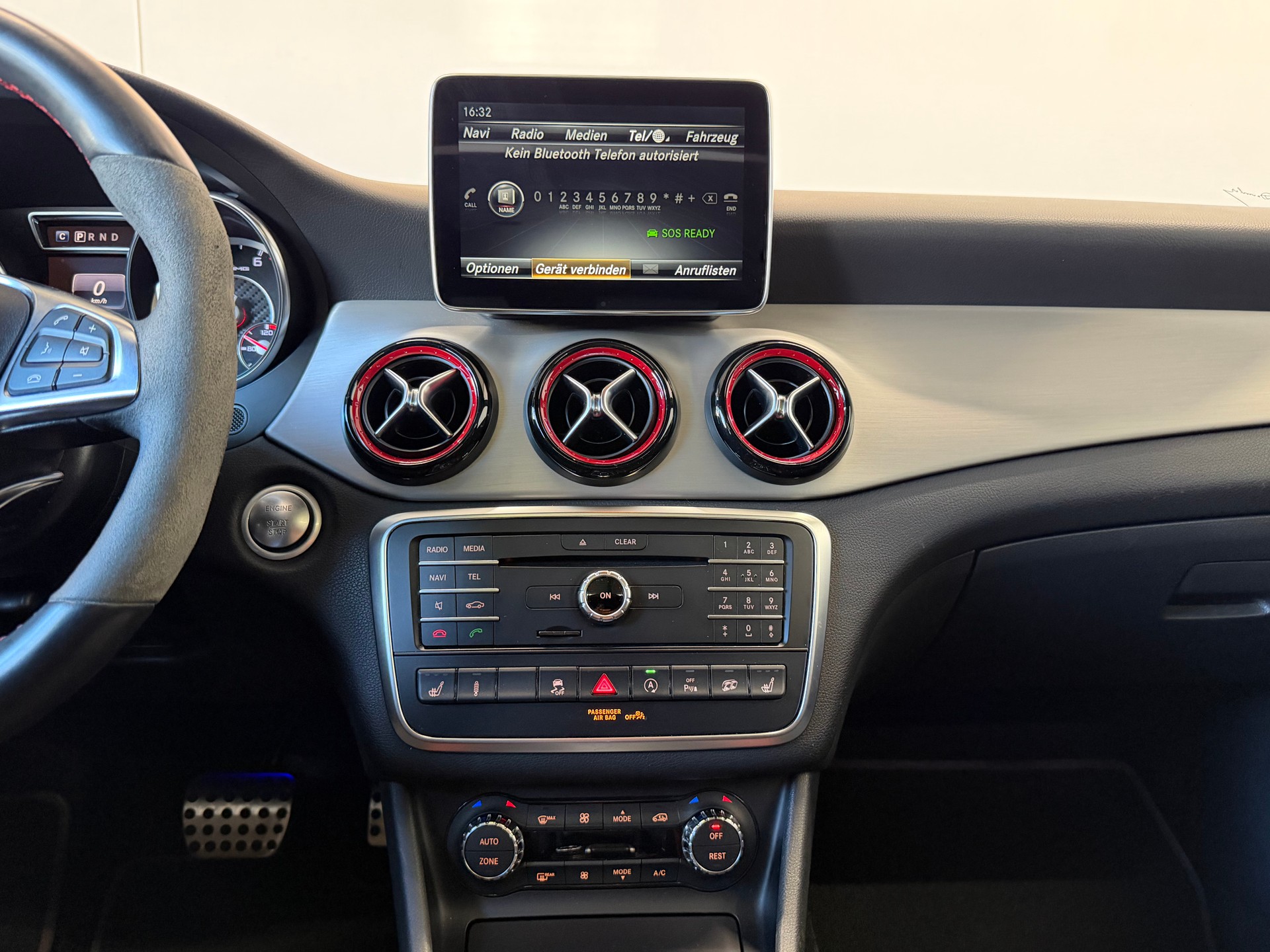 MERCEDES-BENZ CLA 45 AMG 4Matic Speedshift-image-13