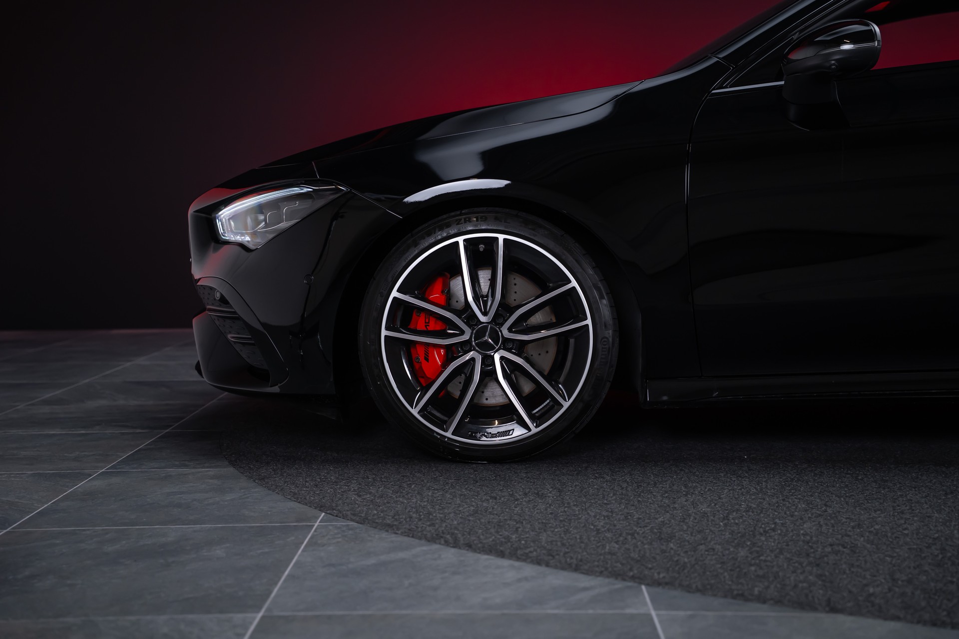 MERCEDES-BENZ CLA 35 AMG 4matic/ Facelift / Head-Up Display / Panorama-Schiebedach-image-11