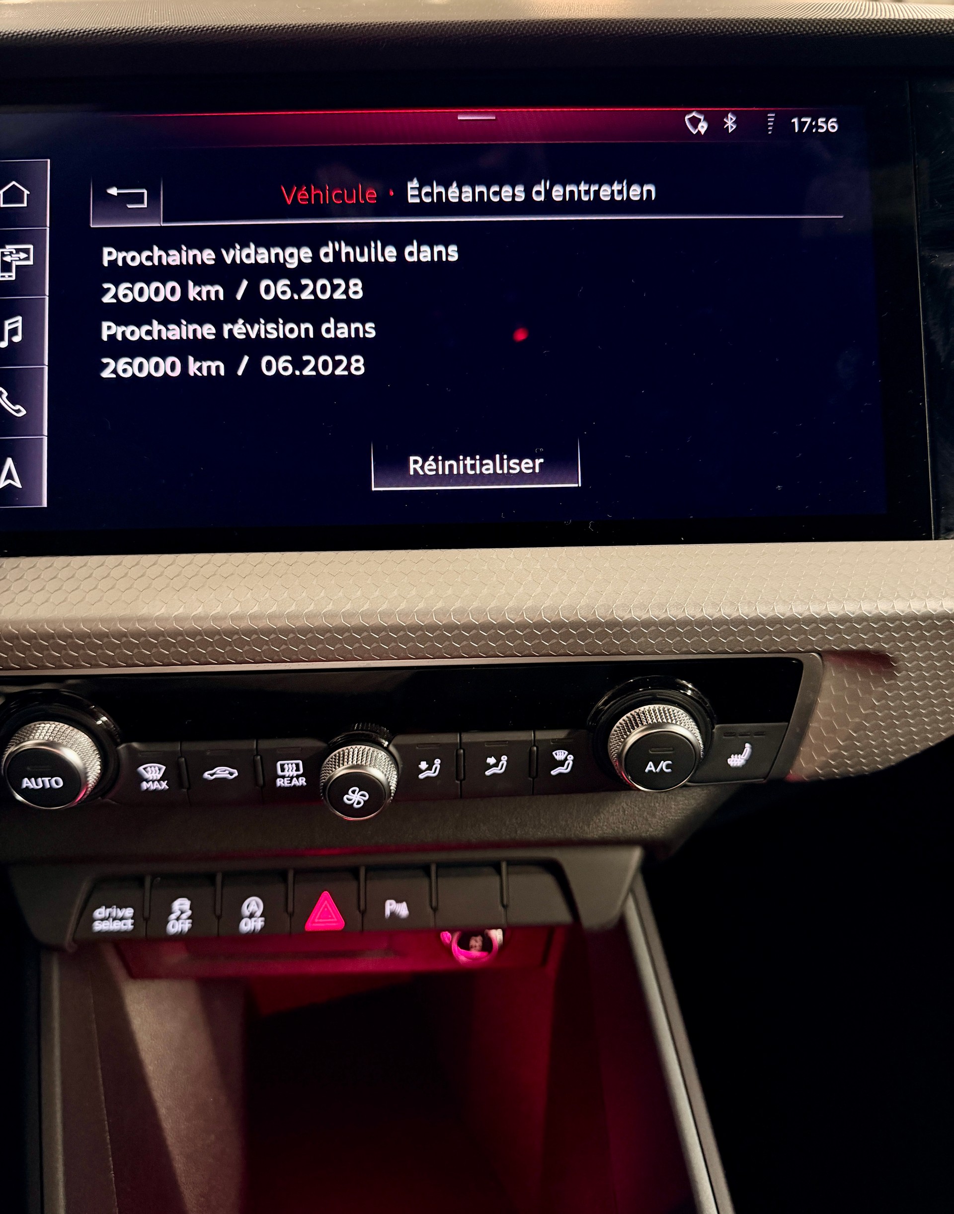 AUDI A1 Sportback 40 TFSI S Line S-tronic-image-13