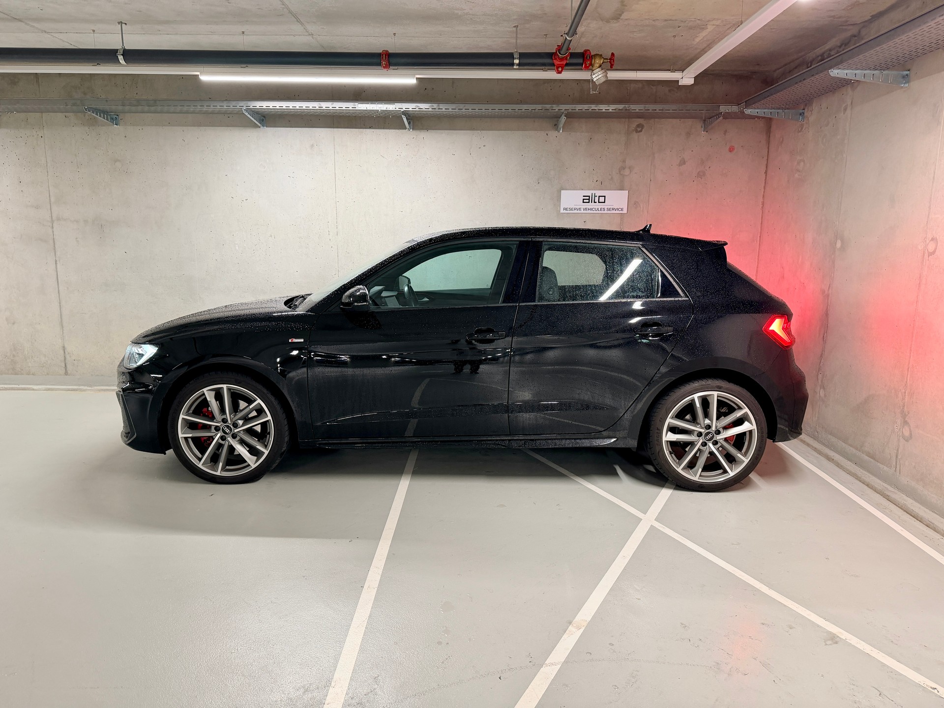 AUDI A1 Sportback 40 TFSI S Line S-tronic-image-1