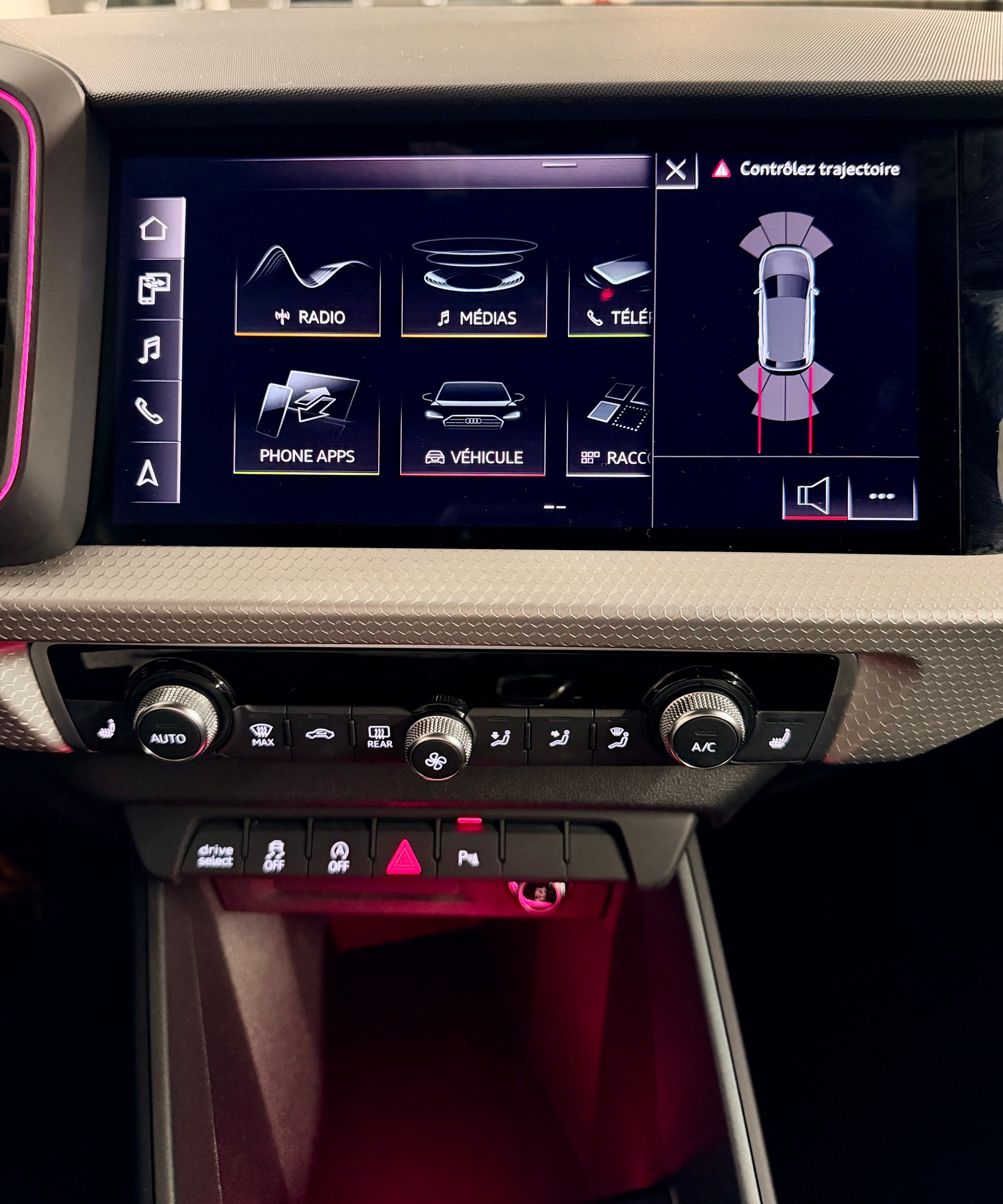 AUDI A1 Sportback 40 TFSI S Line S-tronic-image-12
