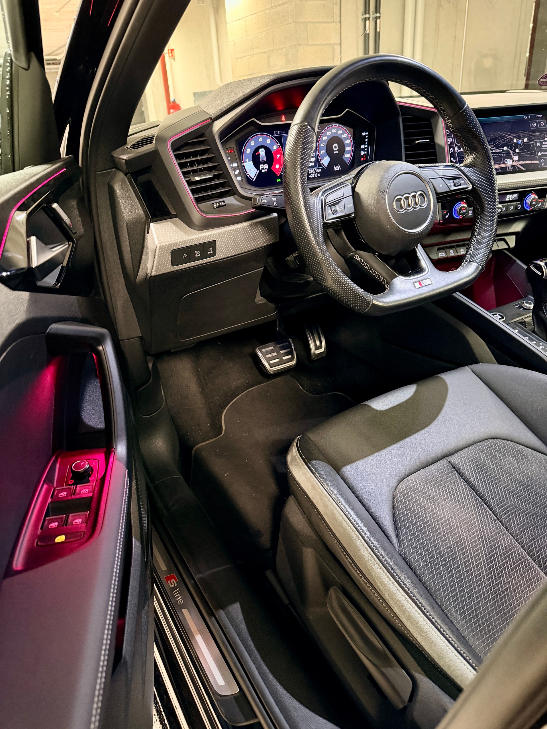 AUDI A1 Sportback 40 TFSI S Line S-tronic-image-8