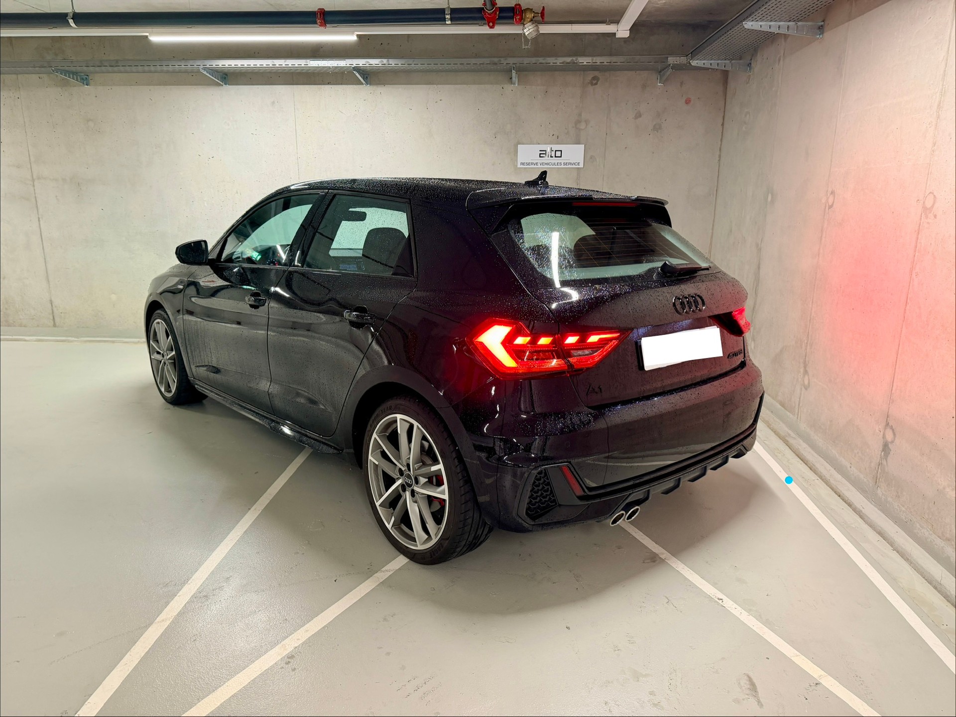 AUDI A1 Sportback 40 TFSI S Line S-tronic-image-2