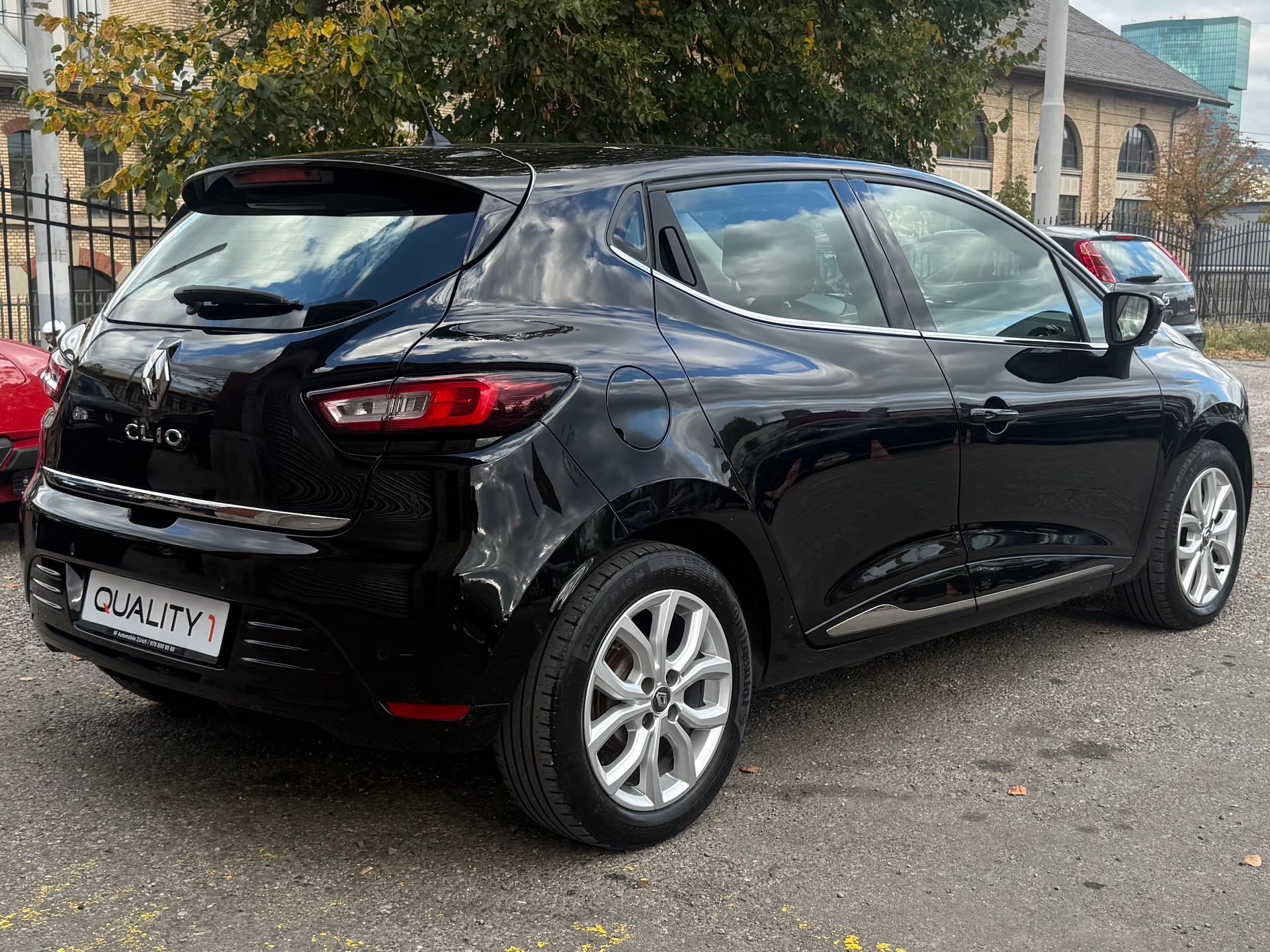 RENAULT Clio 0.9 12V Intens-image-5