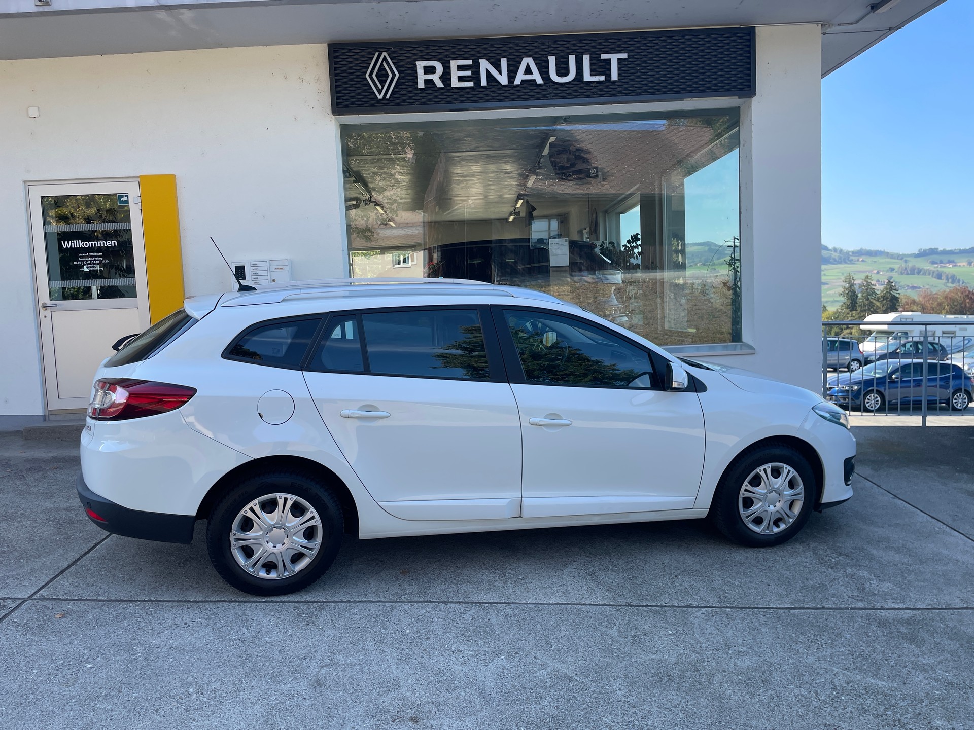 RENAULT Mégane Grandtour 1.5 dCi Expression EDC-image-2