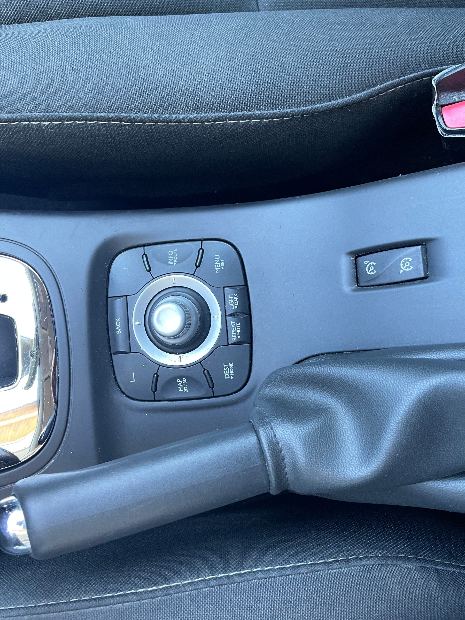 RENAULT Mégane Grandtour 1.5 dCi Expression EDC-image-15