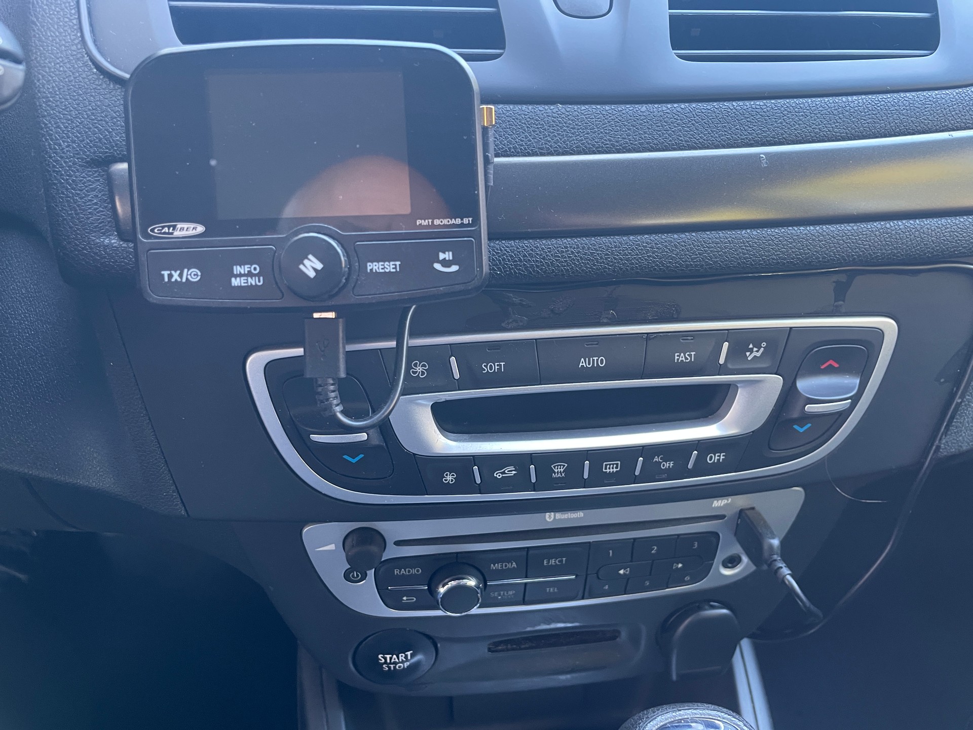 RENAULT Mégane Grandtour 1.5 dCi Expression EDC-image-12