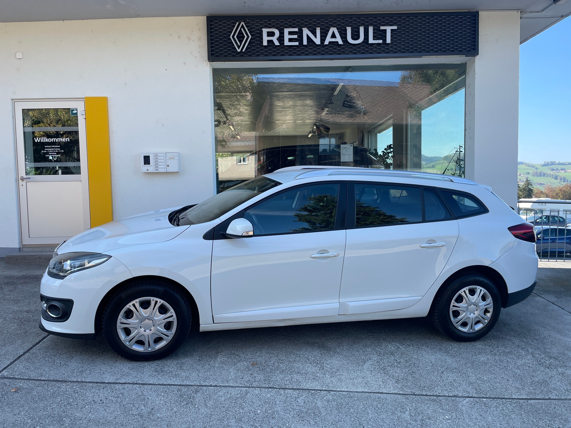 RENAULT Mégane Grandtour 1.5 dCi Expression EDC-image-0