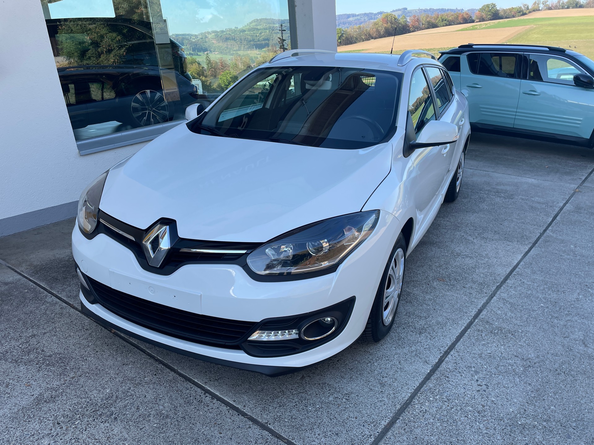 RENAULT Mégane Grandtour 1.5 dCi Expression EDC-image-1