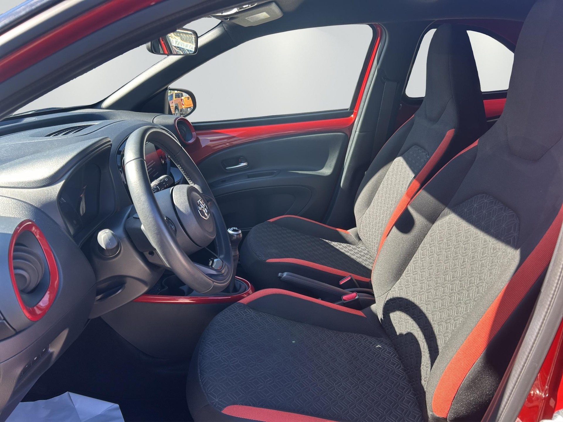 TOYOTA Aygo X 1.0 VVT-i Trend-image-9