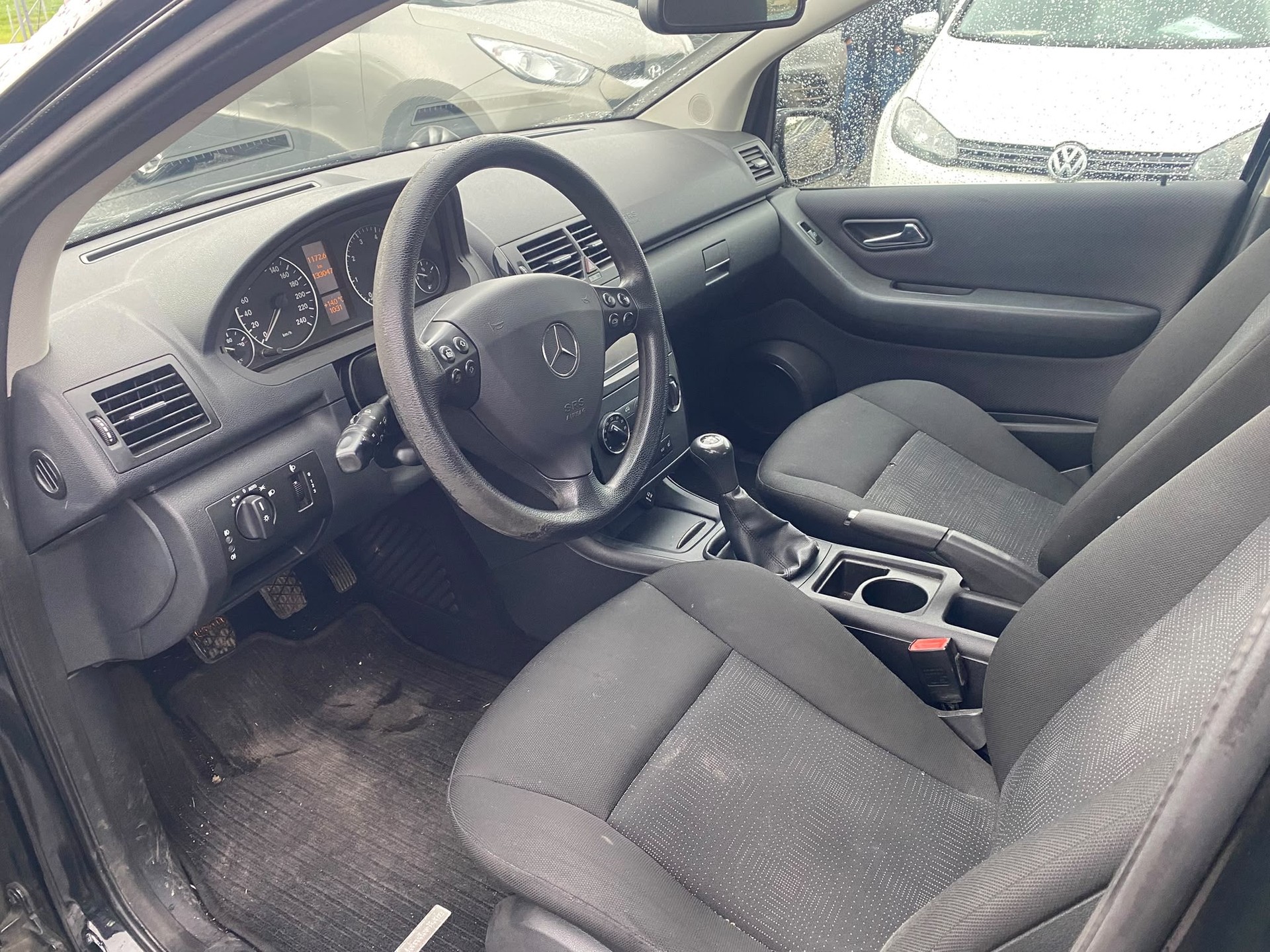 MERCEDES-BENZ A 180 (170) BlueEfficiency Avantgarde Selection-image-9