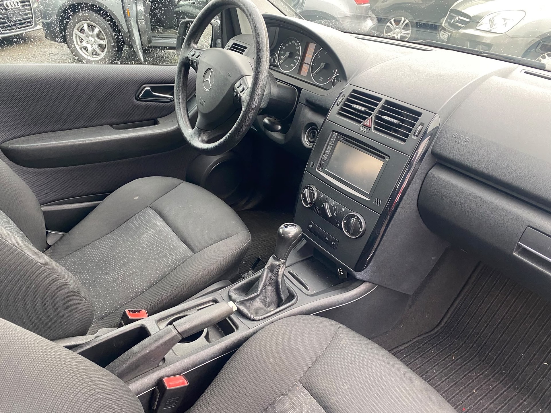 MERCEDES-BENZ A 180 (170) BlueEfficiency Avantgarde Selection-image-8