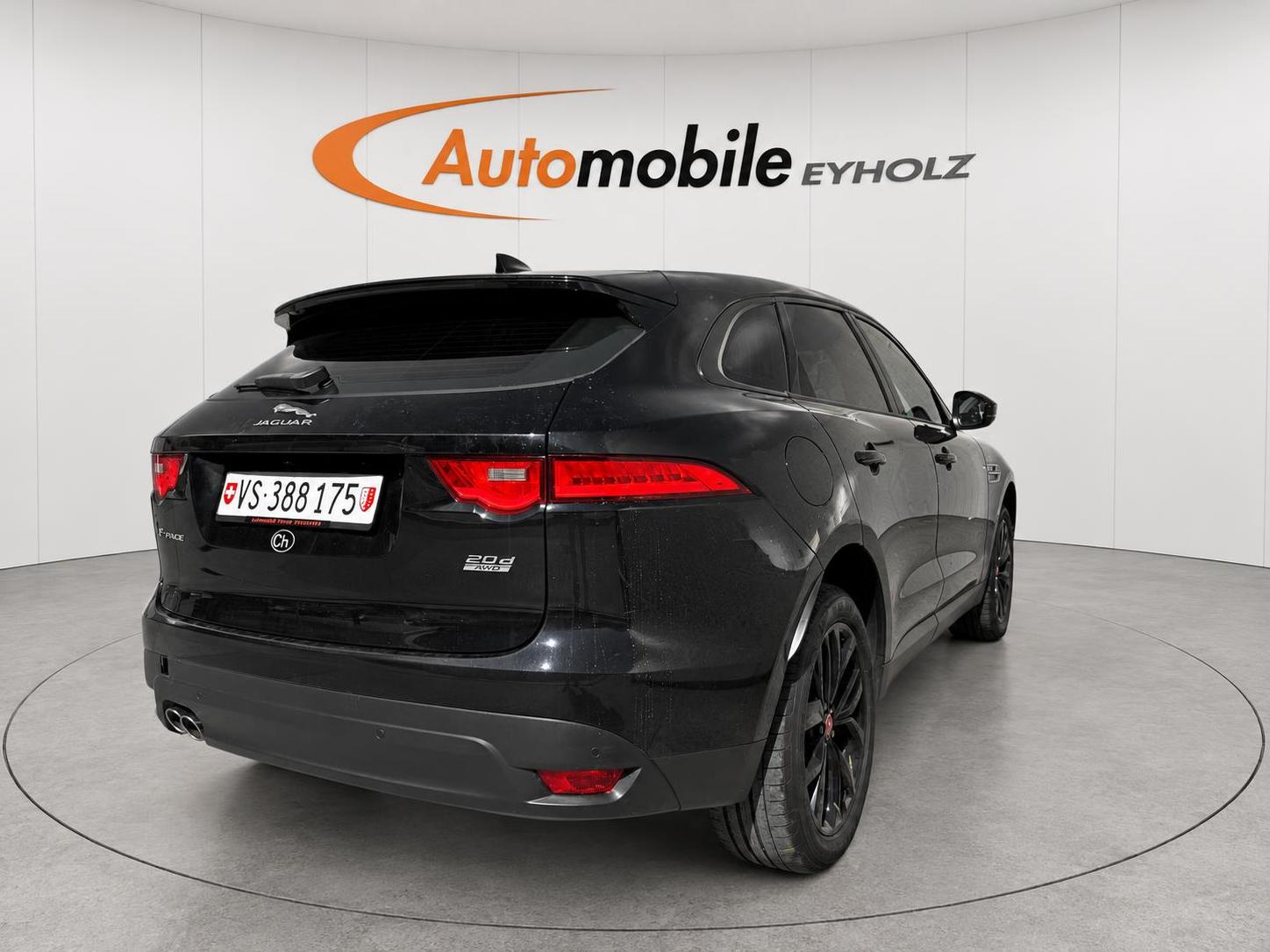JAGUAR F-Pace 2.0d Pure Automatik-image-3