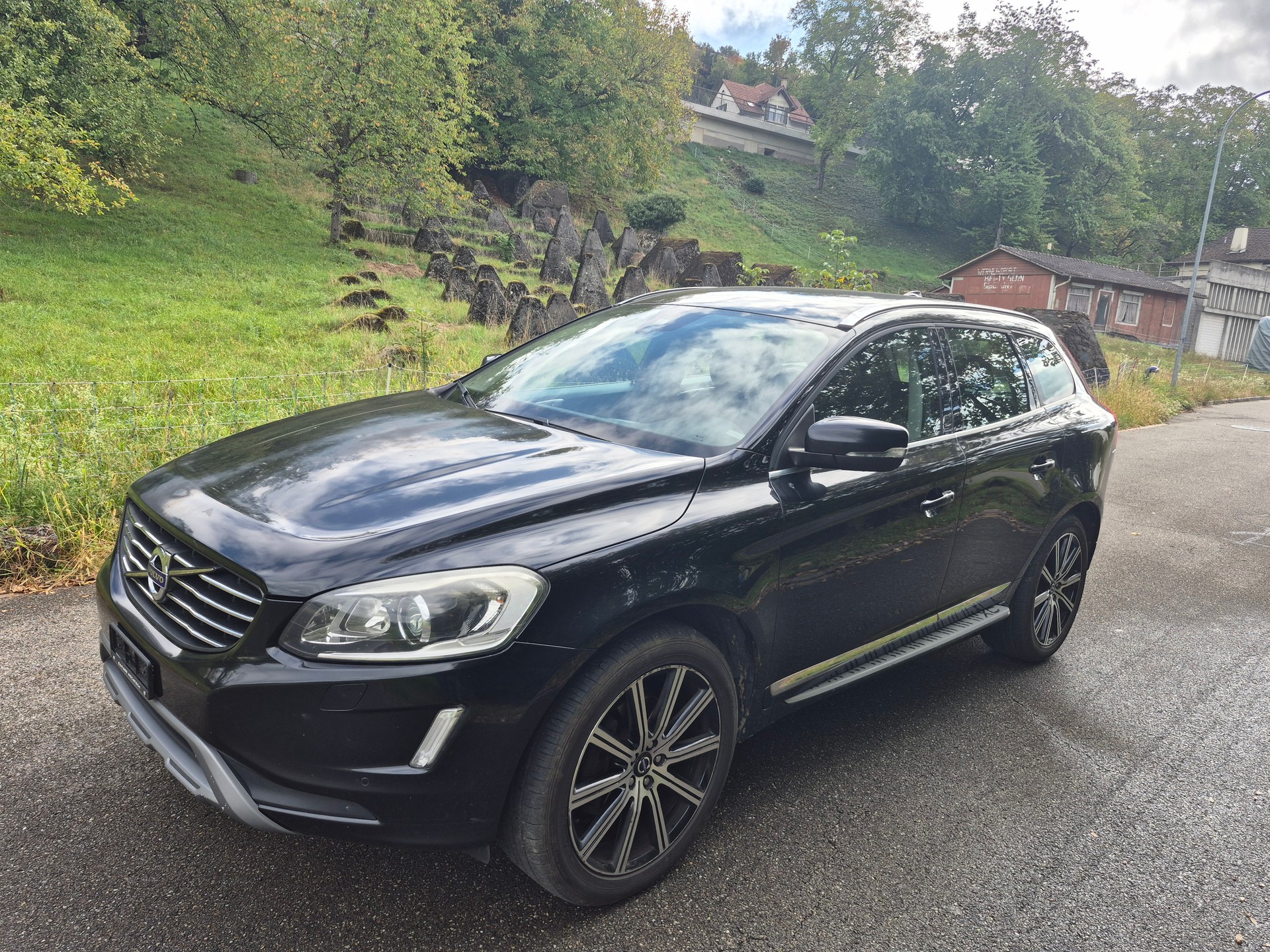 VOLVO XC60 D4 AWD Husky Edition Geartronic-image-0