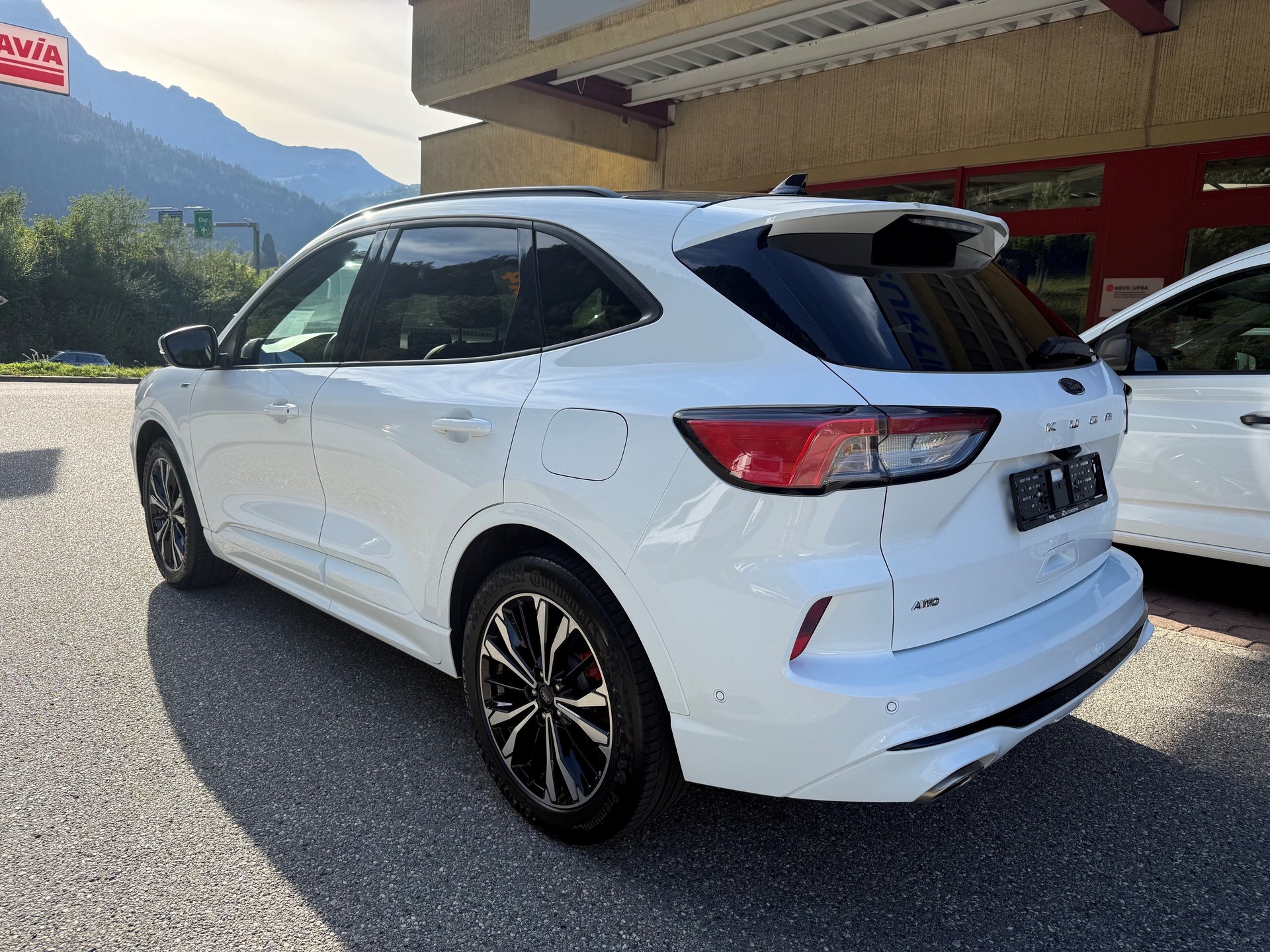 FORD Kuga 2.0 TDCi EcoBlue ST-Line X 4WD-image-4