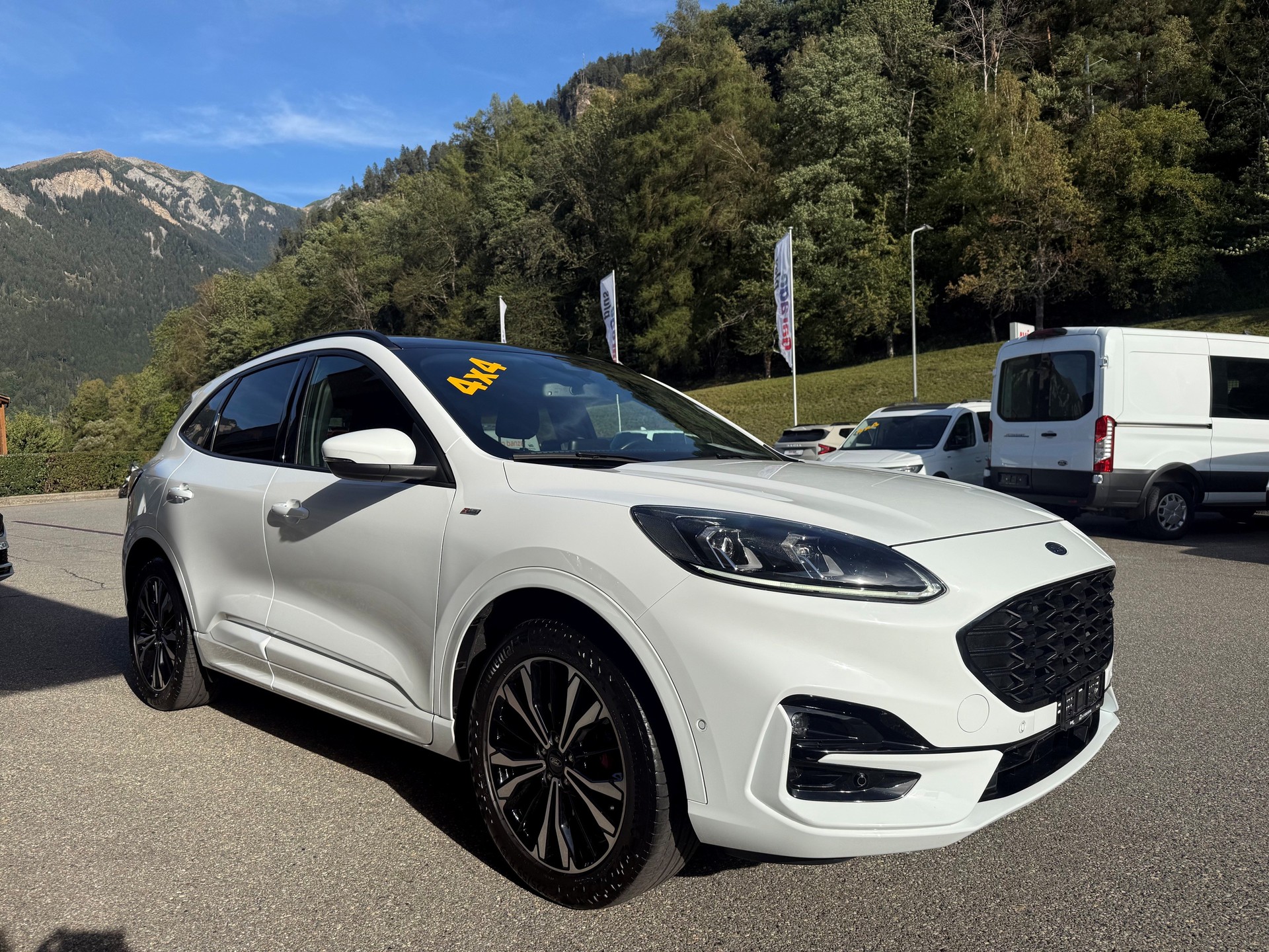 FORD Kuga 2.0 TDCi EcoBlue ST-Line X 4WD-image-2