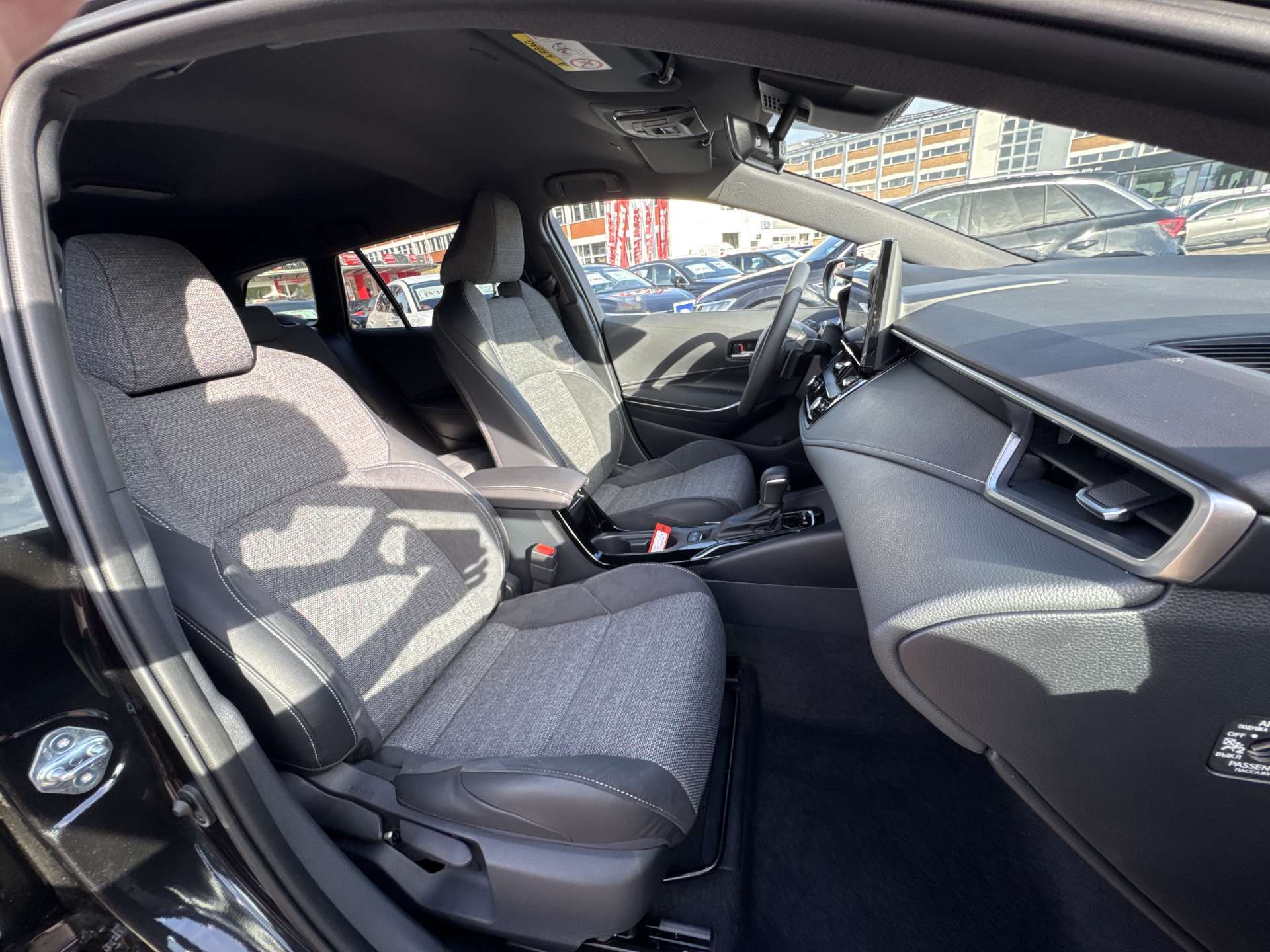 TOYOTA Corolla Touring Sports 2.0 HSD Teamplayer e-CVT Automat-image-11