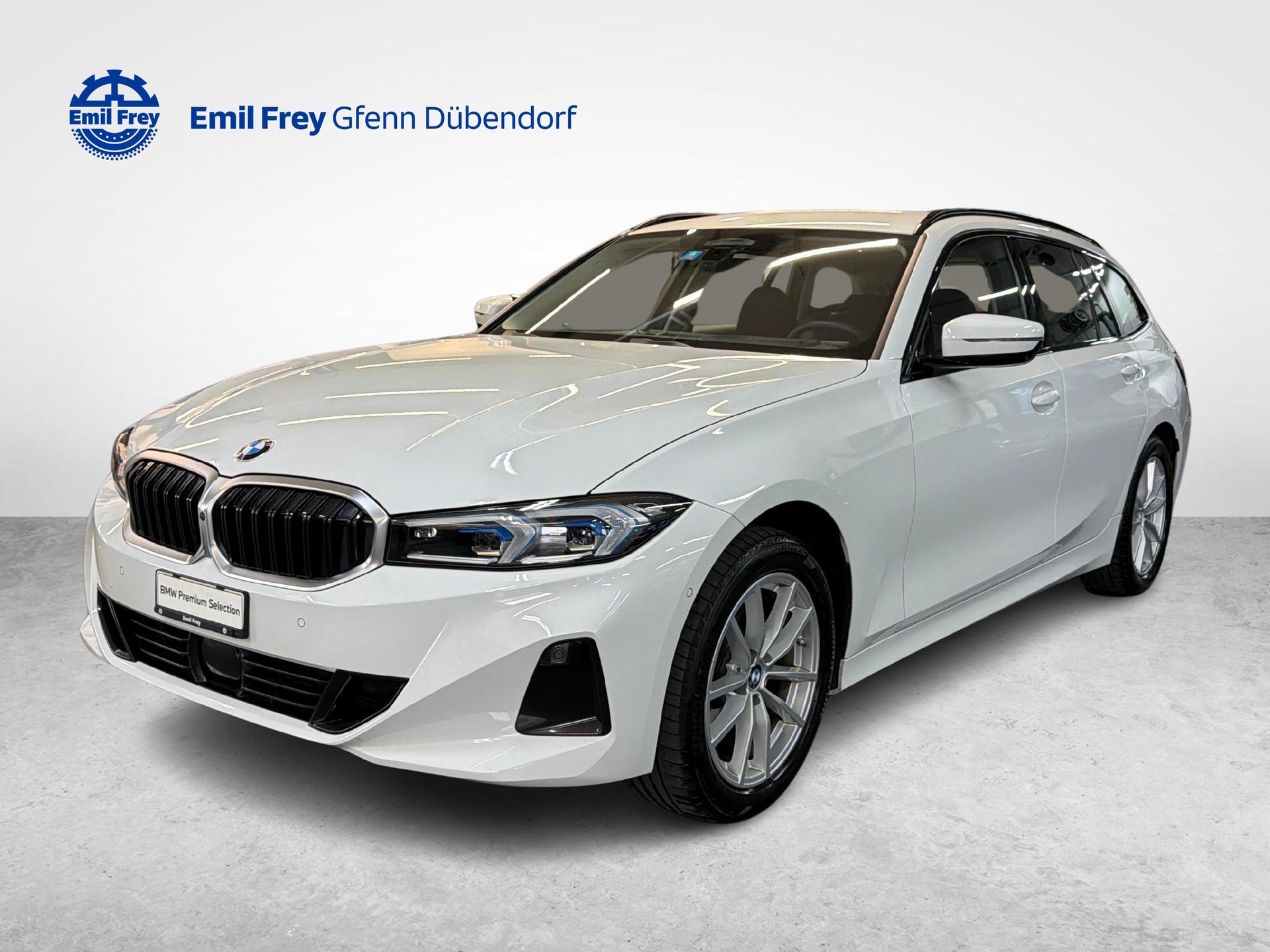 BMW 320d xDrive Touring-image-0