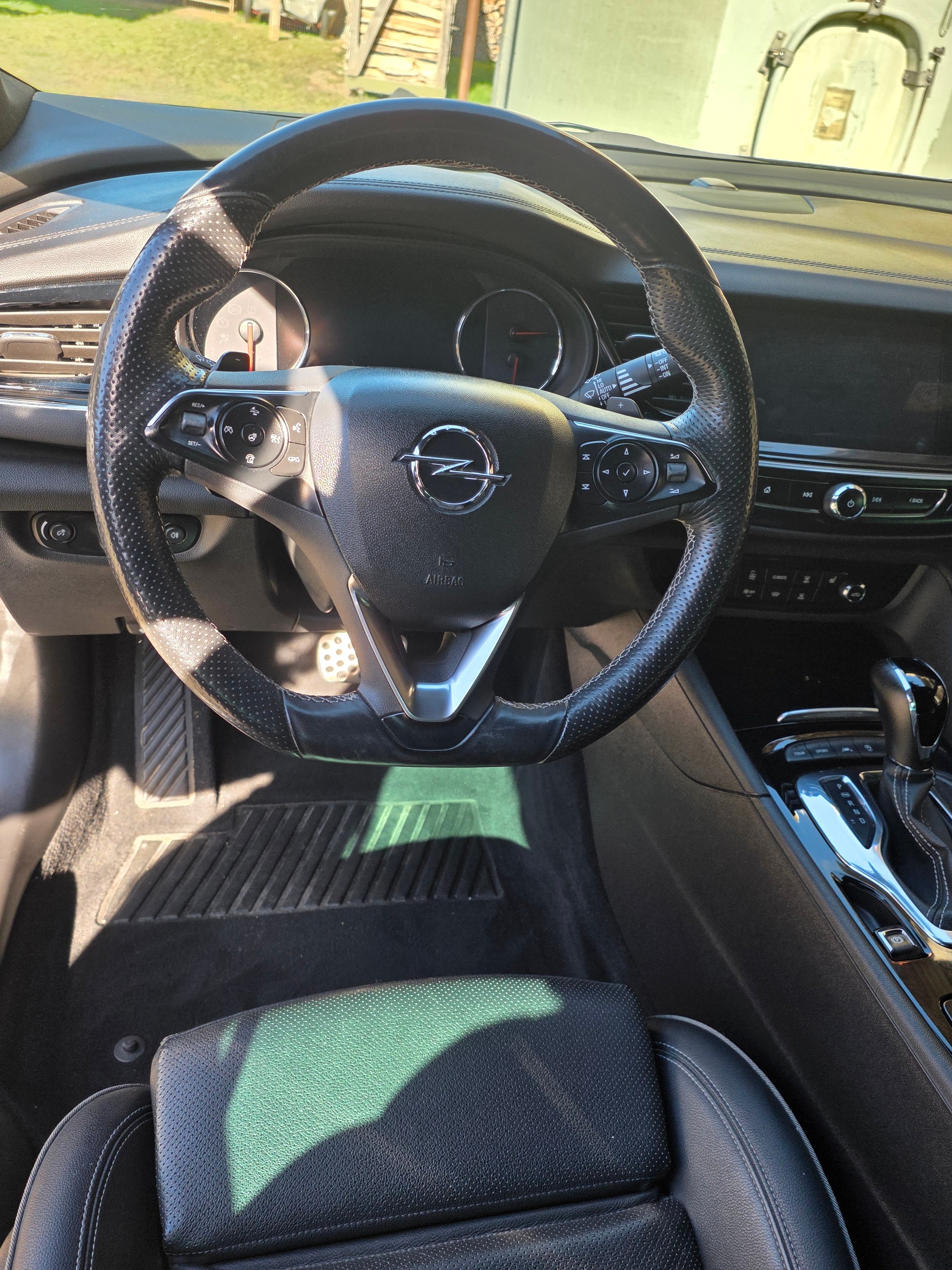 OPEL 2.0 T Sports Tourer Excellence 4WD-image-4