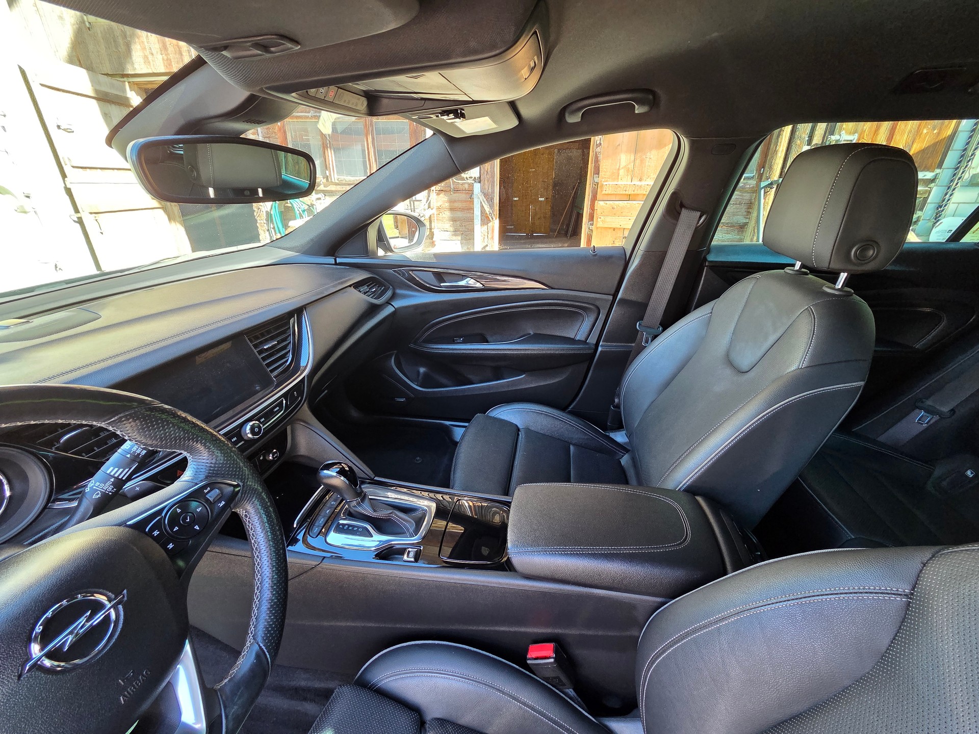 OPEL 2.0 T Sports Tourer Excellence 4WD-image-7