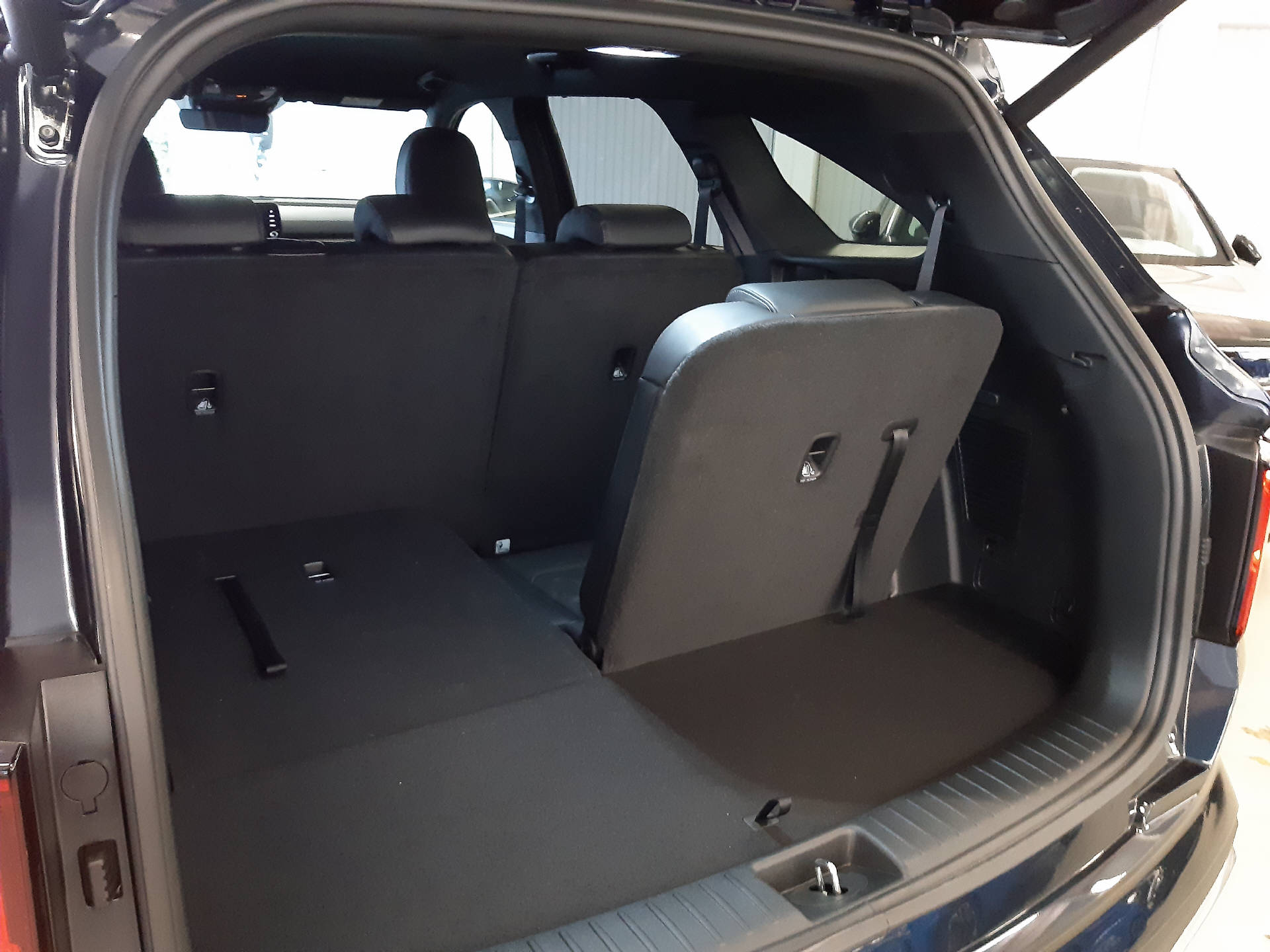 KIA Sorento 1.6 T PHEV Style 7P 4x4-image-10