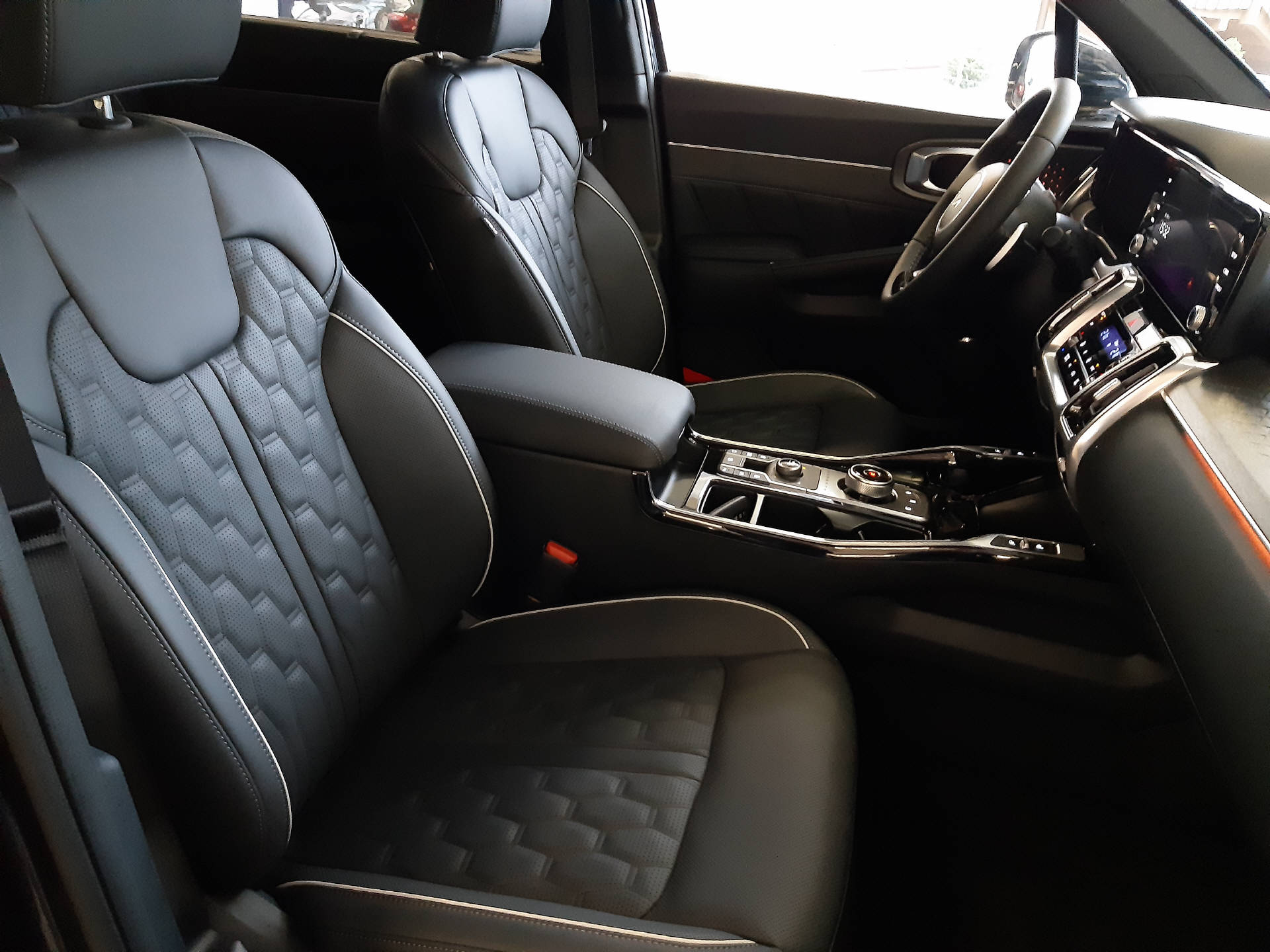KIA Sorento 1.6 T PHEV Style 7P 4x4-image-6