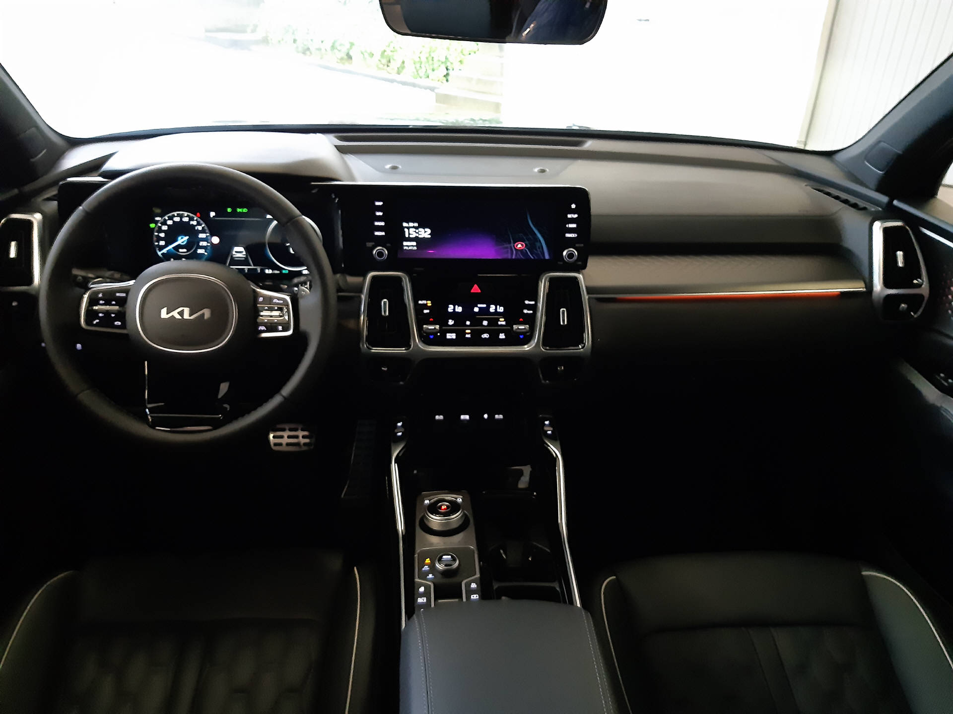 KIA Sorento 1.6 T PHEV Style 7P 4x4-image-8
