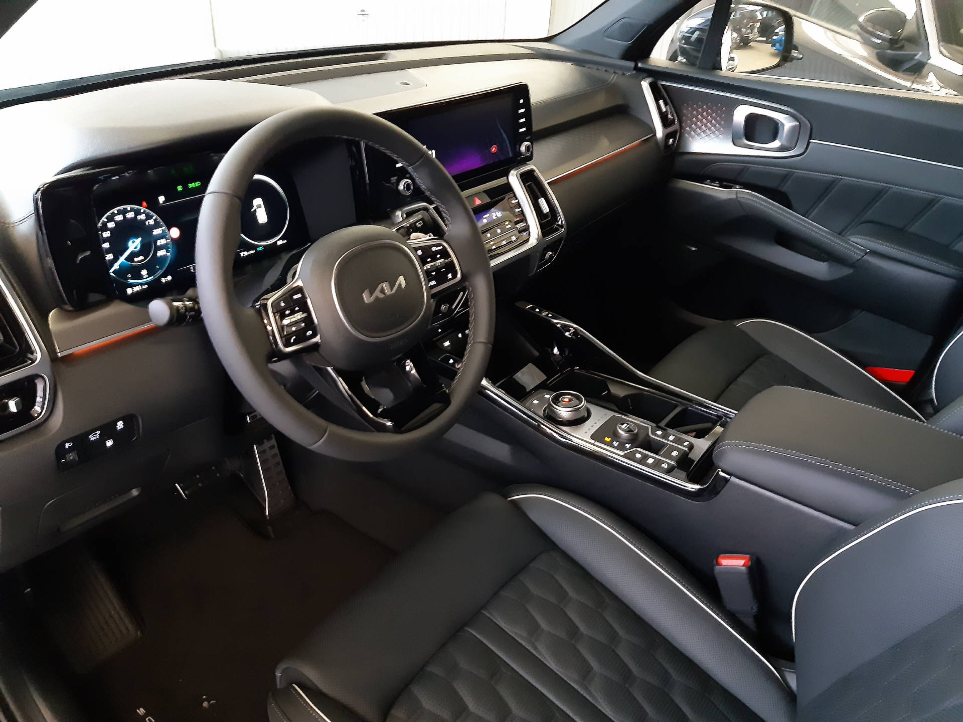 KIA Sorento 1.6 T PHEV Style 7P 4x4-image-5