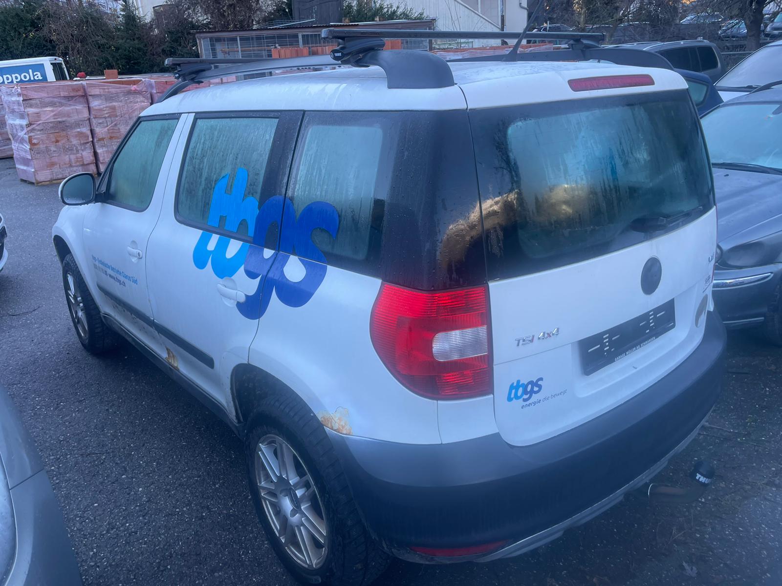 SKODA Yeti 1.8 TSI Experience 4x4-image-3