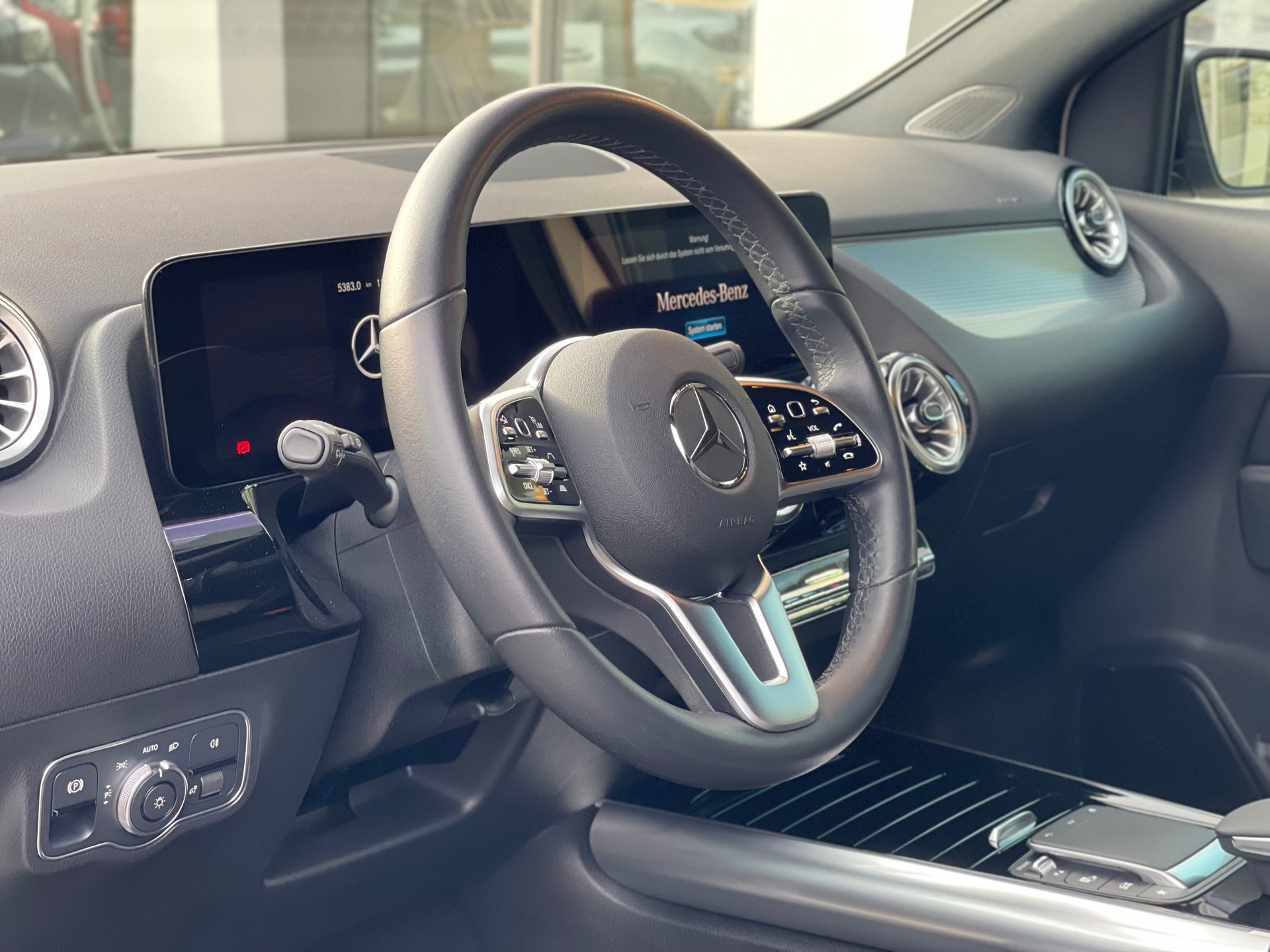 MERCEDES-BENZ B 200 Night Star 7G-DCT-image-6