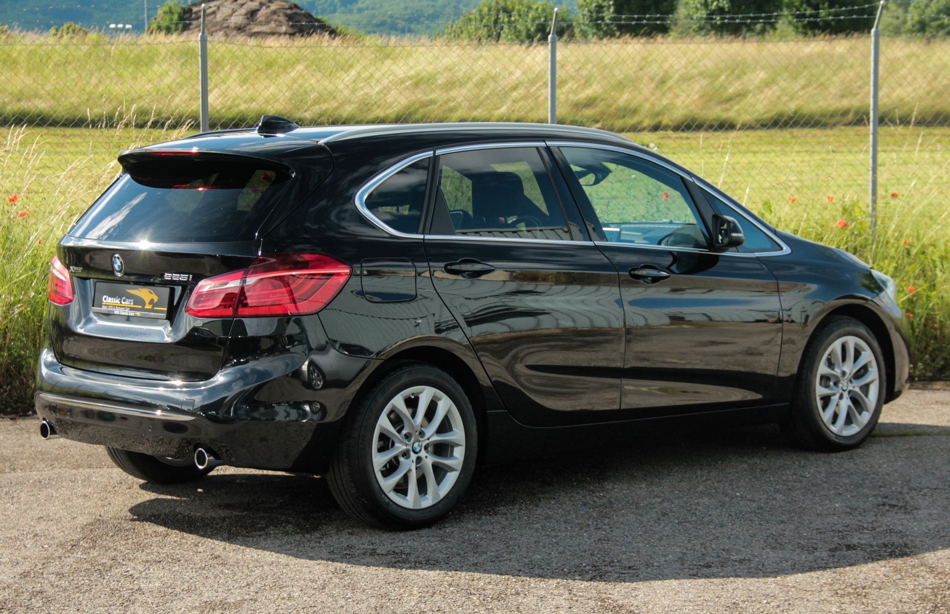 BMW 225i xDrive Active Tourer Luxury Line Steptronic 🇩🇪 ⭐⭐⭐⭐⭐-image-3