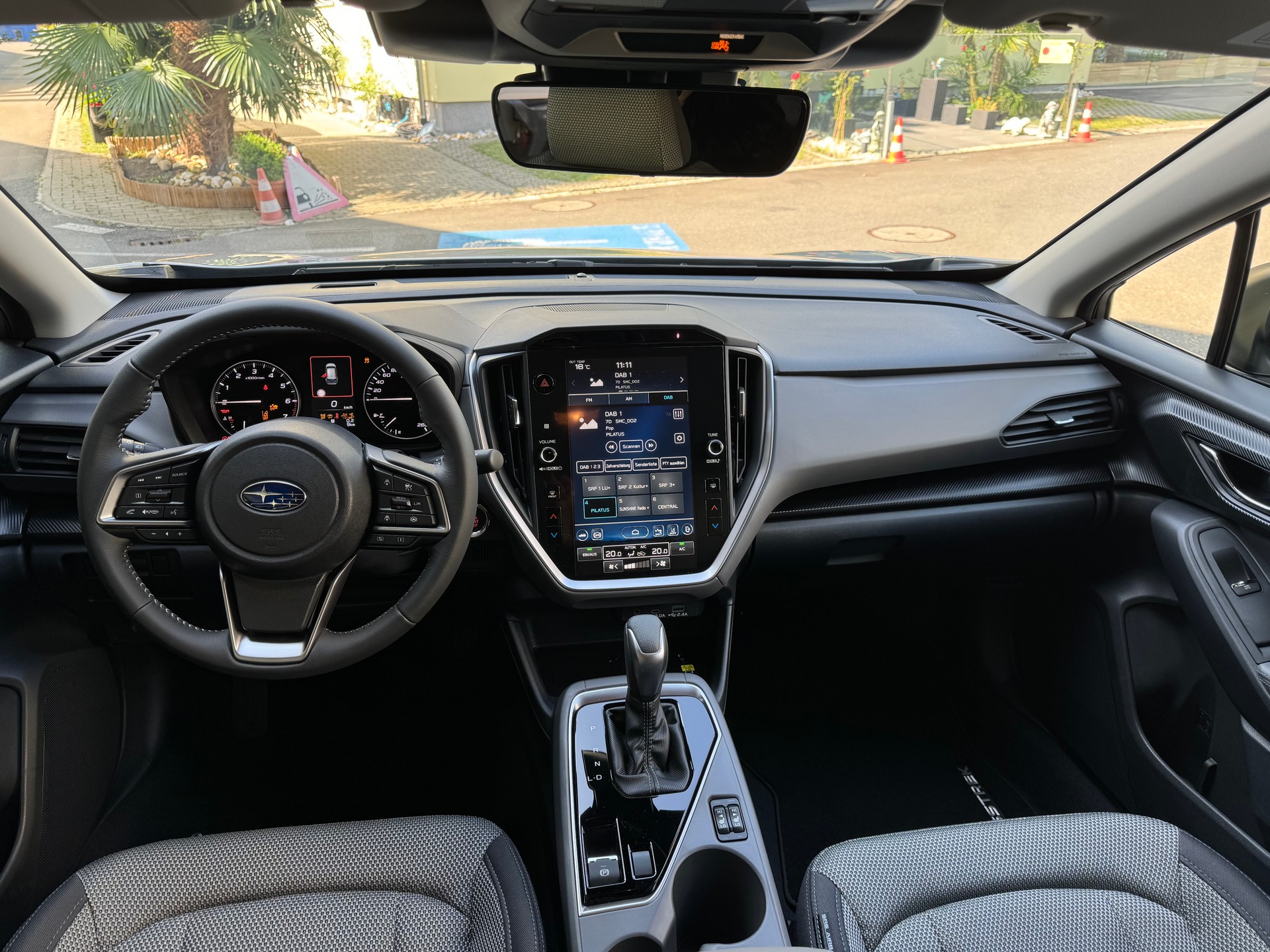SUBARU Crosstrek 2.0 e-Boxer Swiss Plus AWD Lineartronic-image-7