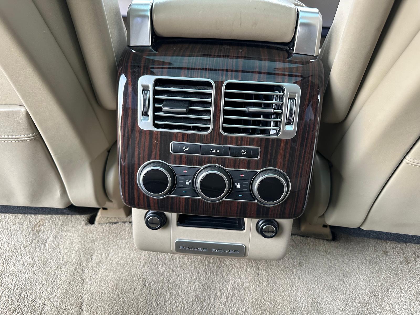 LAND ROVER Range Rover 4.4 SDV8 Autobiography Automatic-image-13
