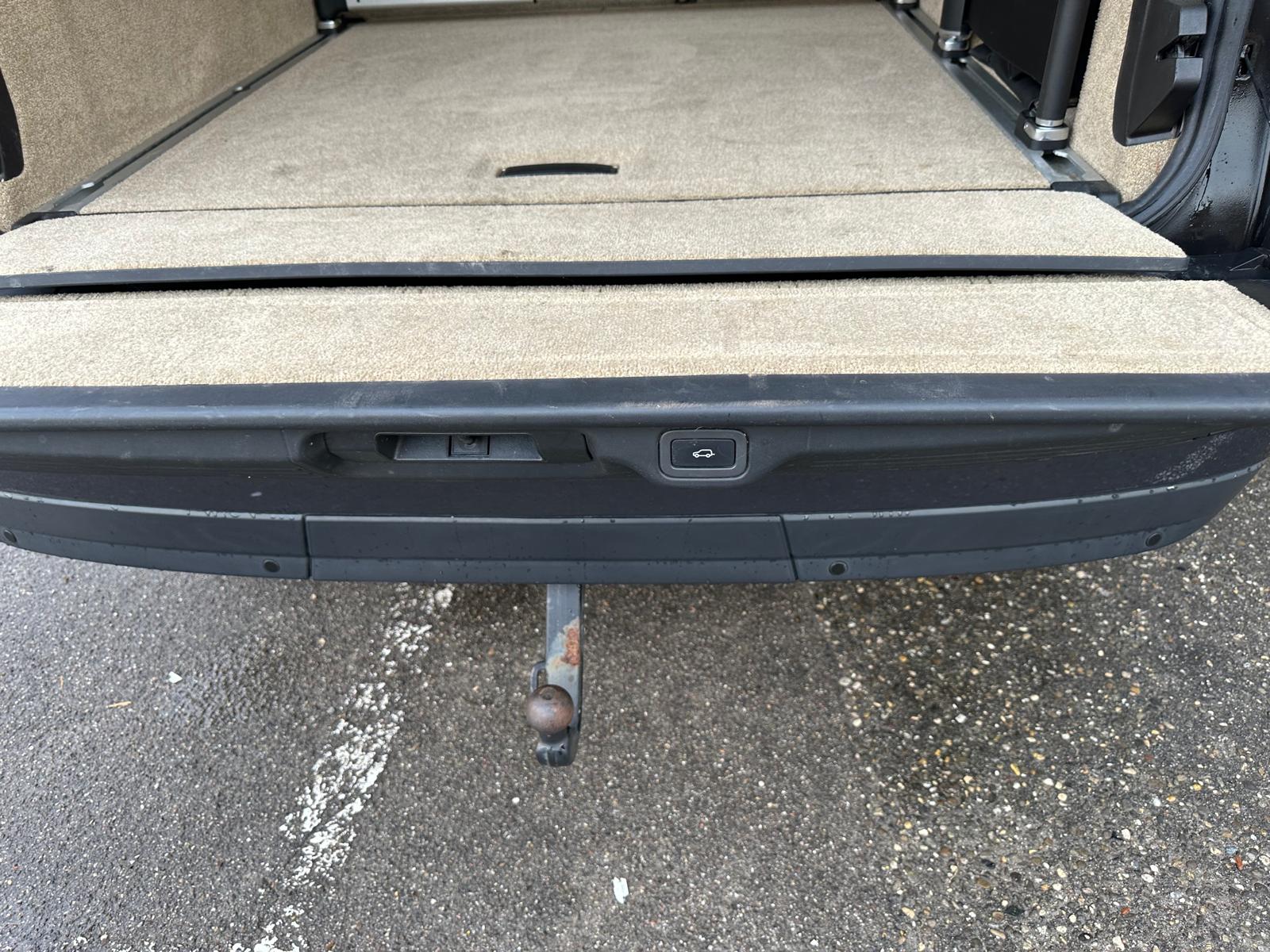 LAND ROVER Range Rover 4.4 SDV8 Autobiography Automatic-image-12