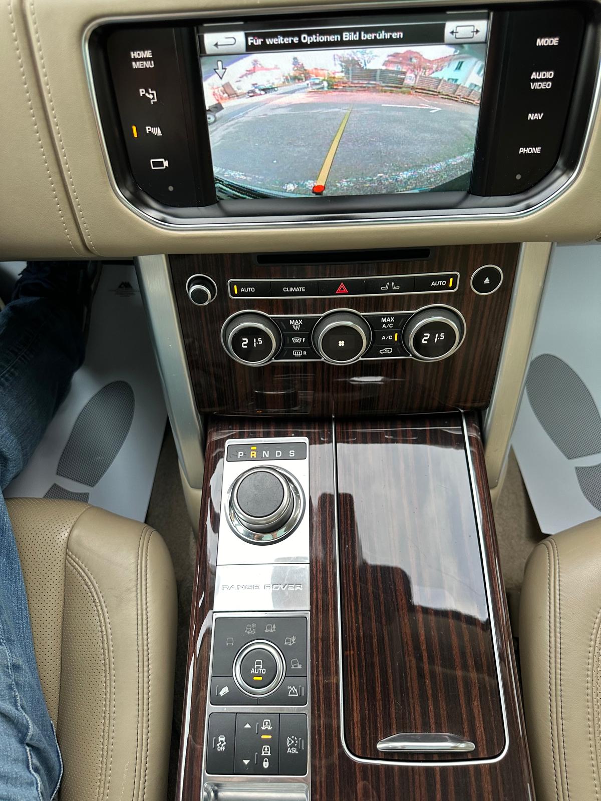 LAND ROVER Range Rover 4.4 SDV8 Autobiography Automatic-image-14