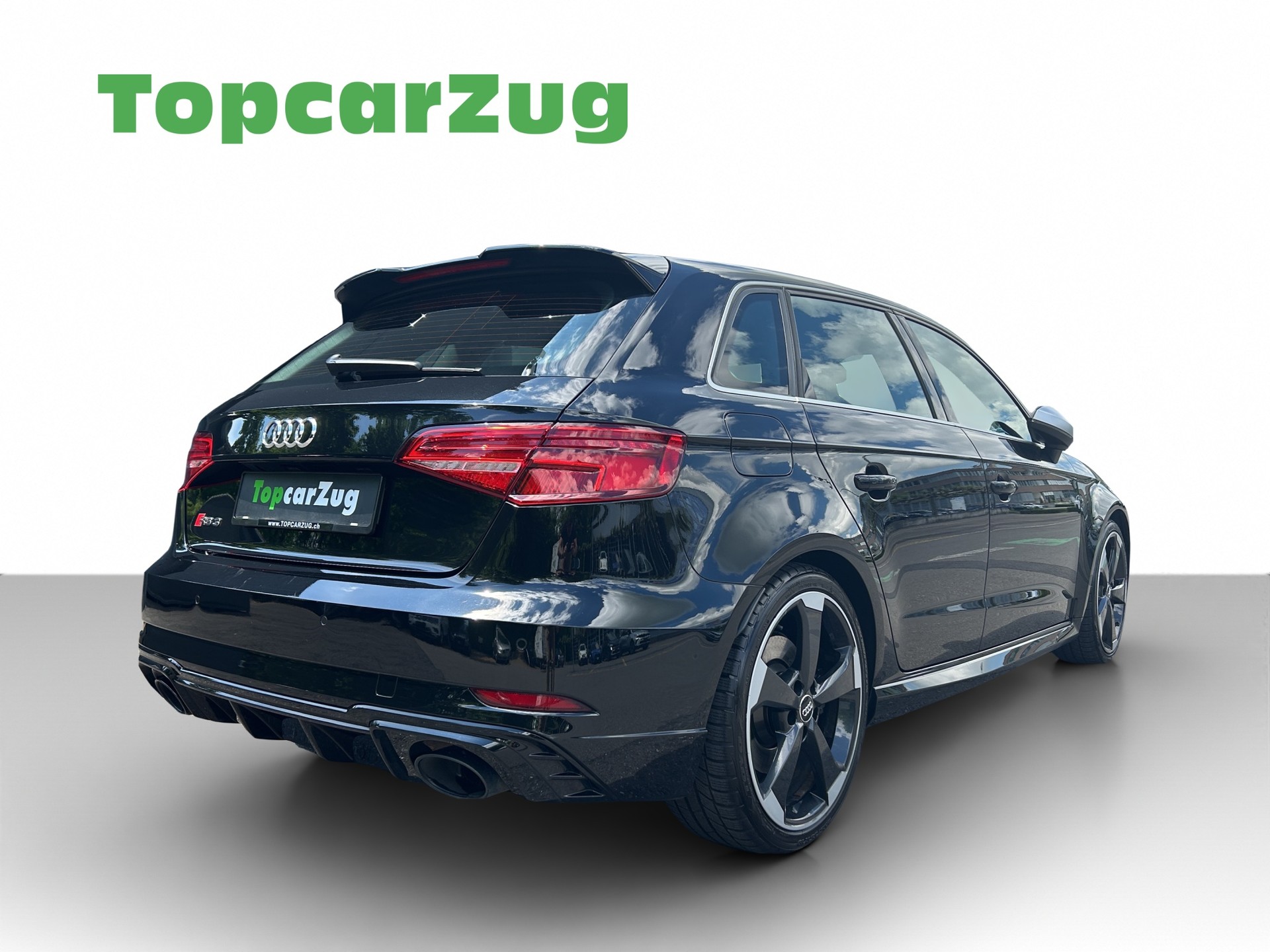 AUDI RS3 Sportback 2.5 TSI quattro S-tronic-image-2
