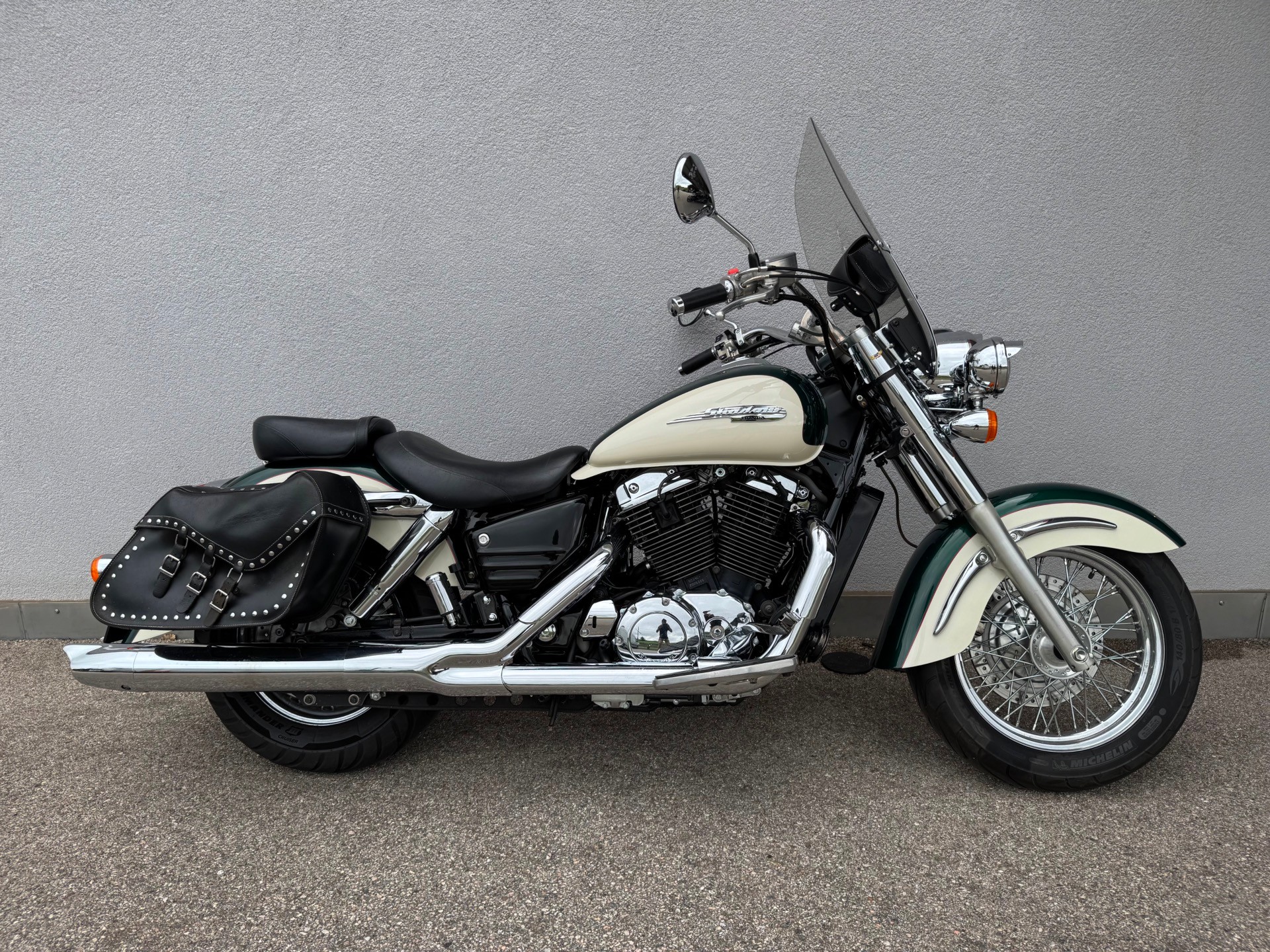 HONDA VT 1100 C3 Shadow Aero-image-7