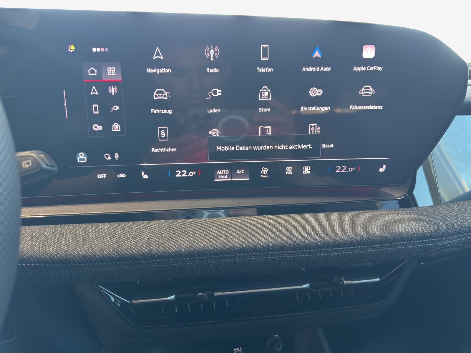 AUDI Q6 e-tron quattro-image-9