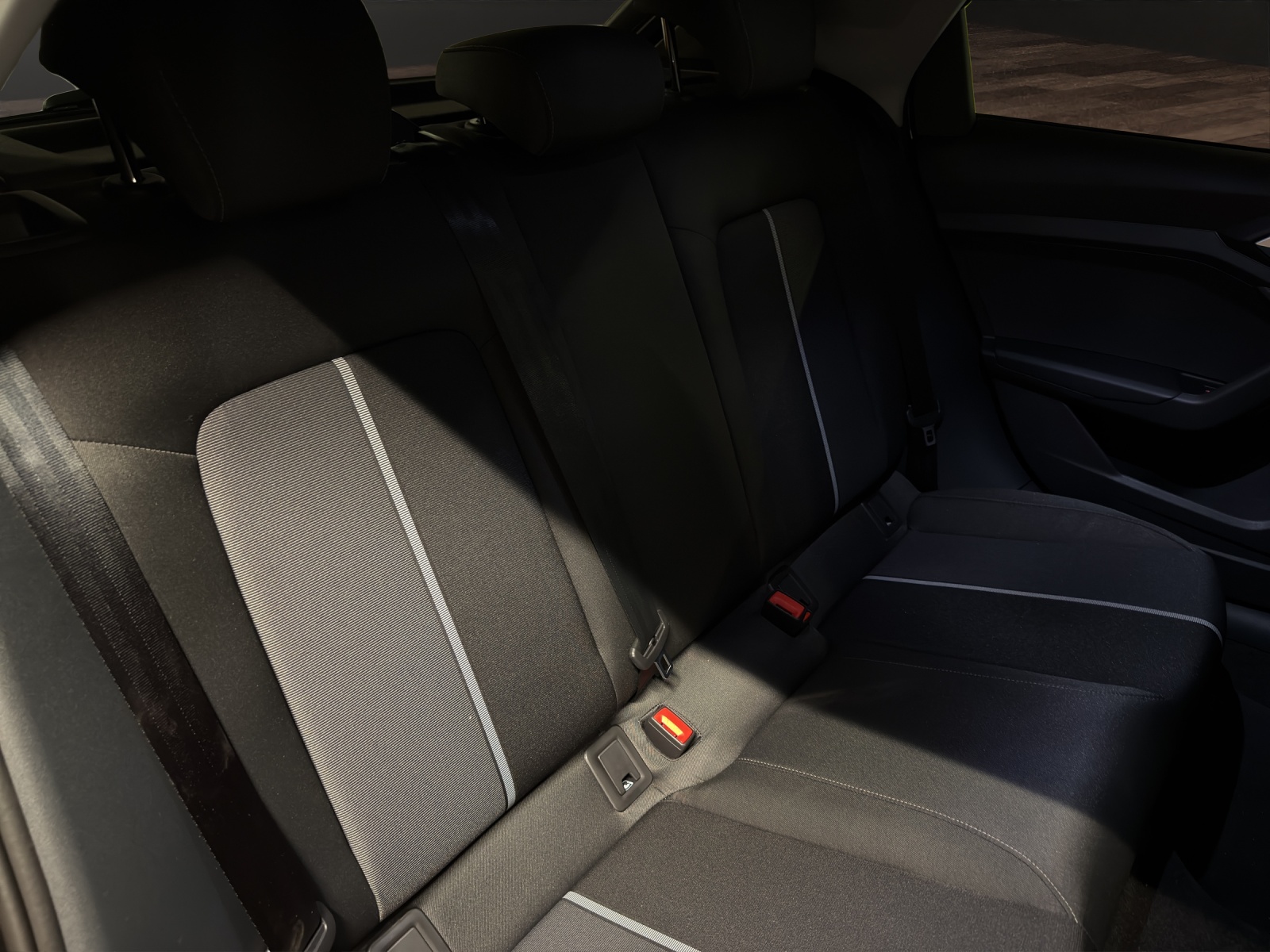 AUDI A1 Sportback 30 TFSI Attraction S-tronic-image-15