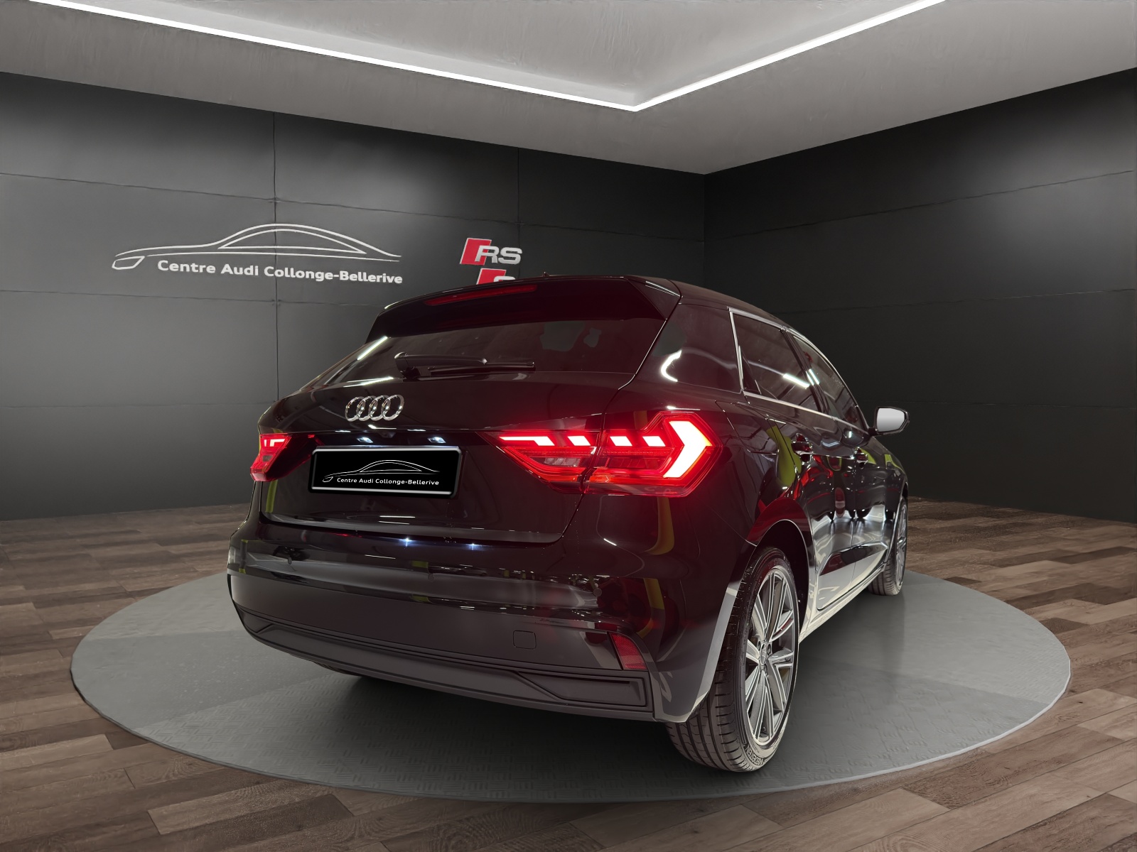 AUDI A1 Sportback 30 TFSI Attraction S-tronic-image-5