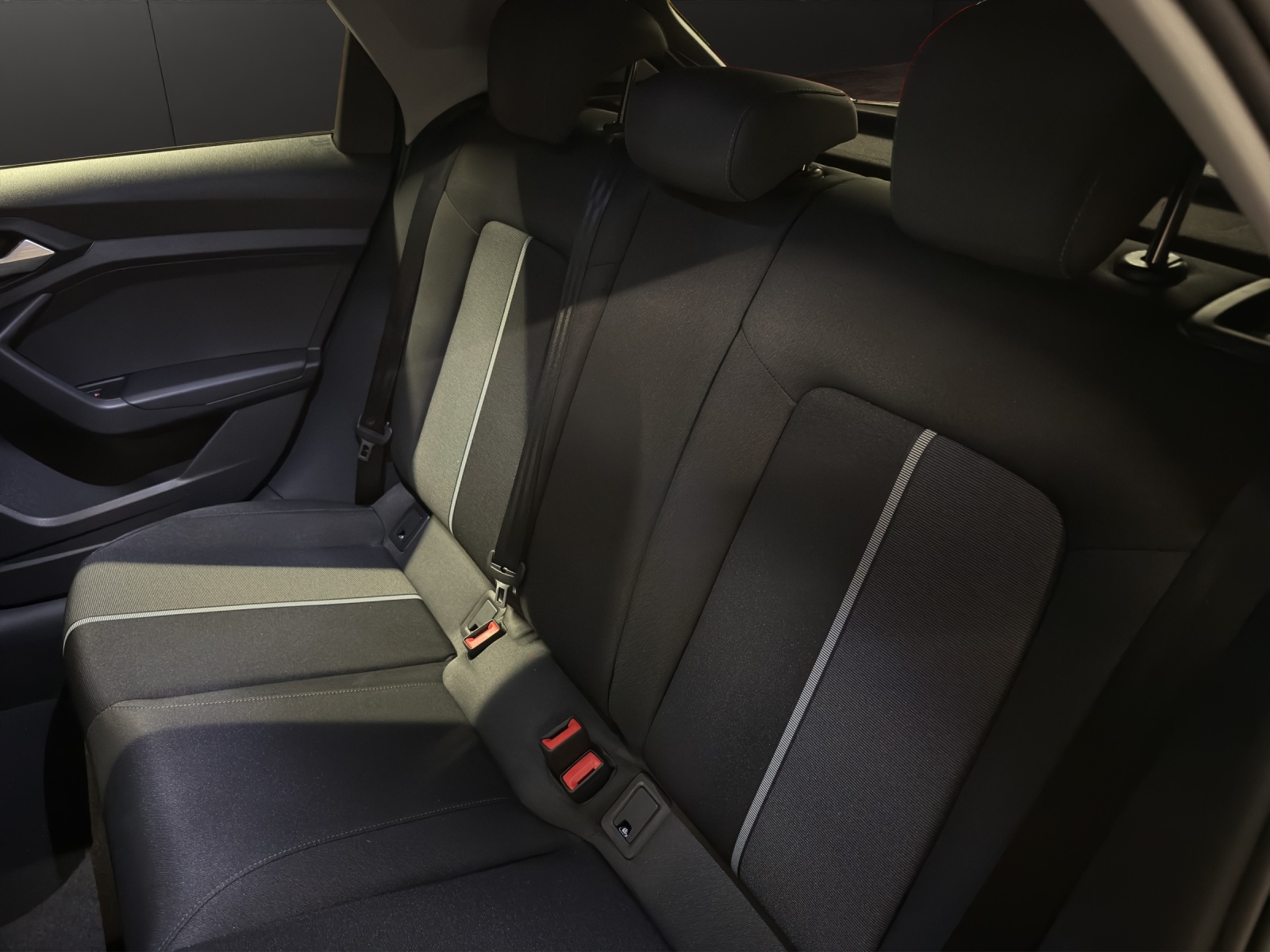 AUDI A1 Sportback 30 TFSI Attraction S-tronic-image-10