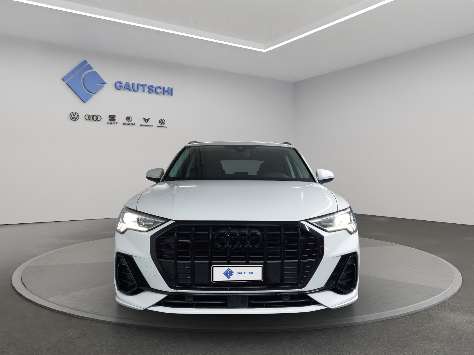 AUDI Q3 35 TDI S line quattro S-tronic-image-4