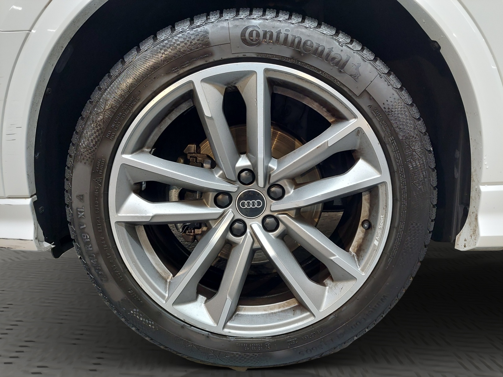 AUDI Q3 35 TDI S line quattro S-tronic-image-11