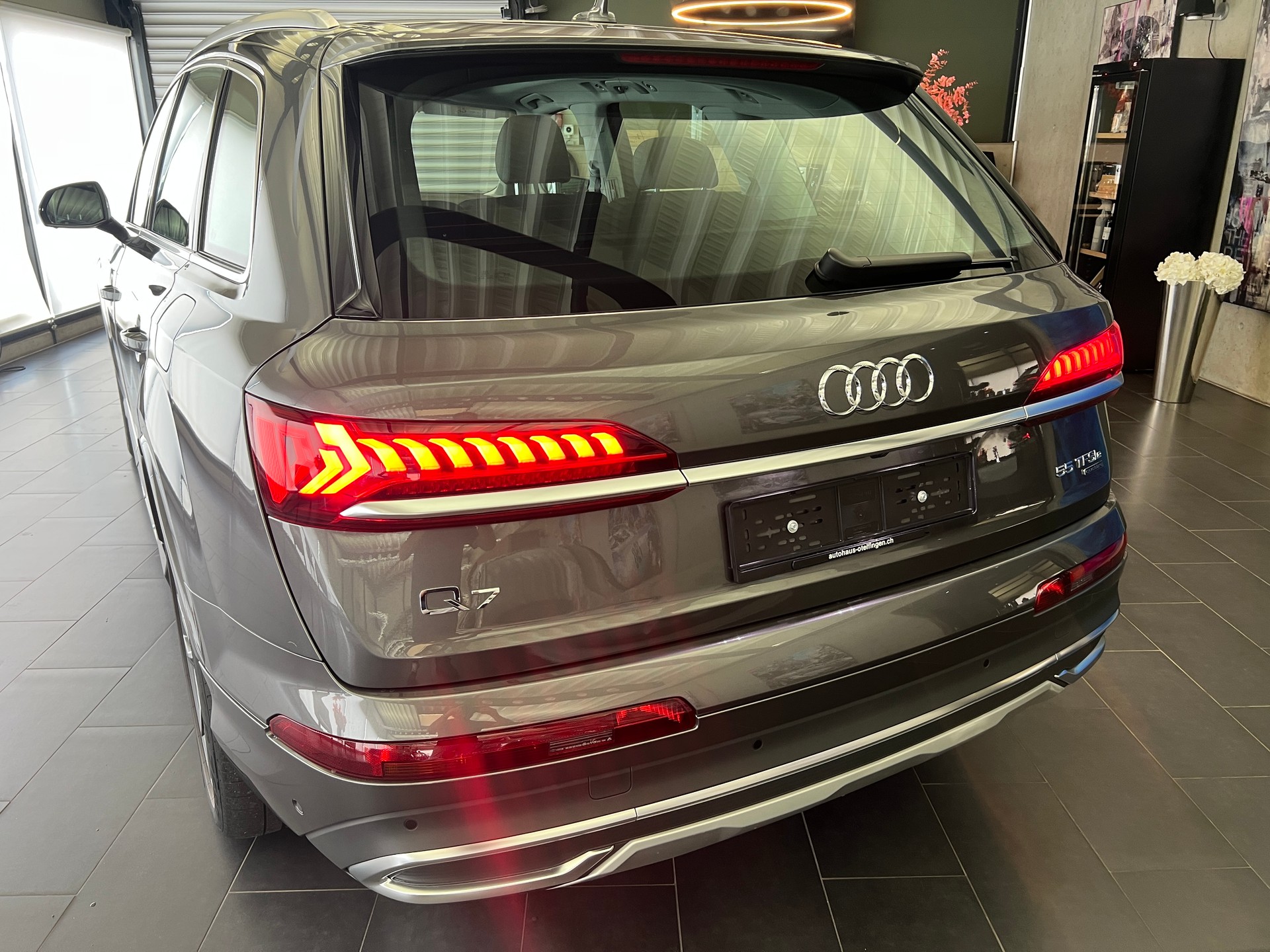 AUDI Q7 3.0 55 TFSI e quattro T-Tronic-image-3