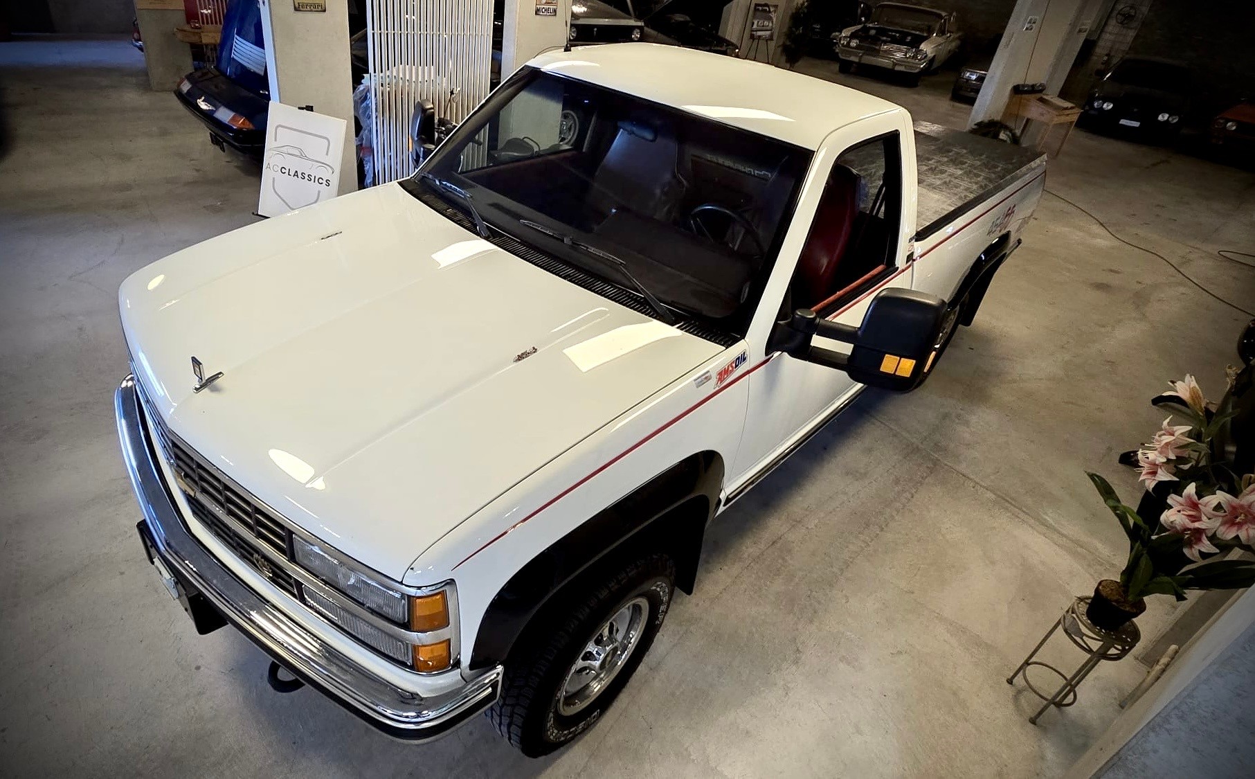CHEVROLET K3500 Fleetside 7.4L Regular Cab Long Box-image-4