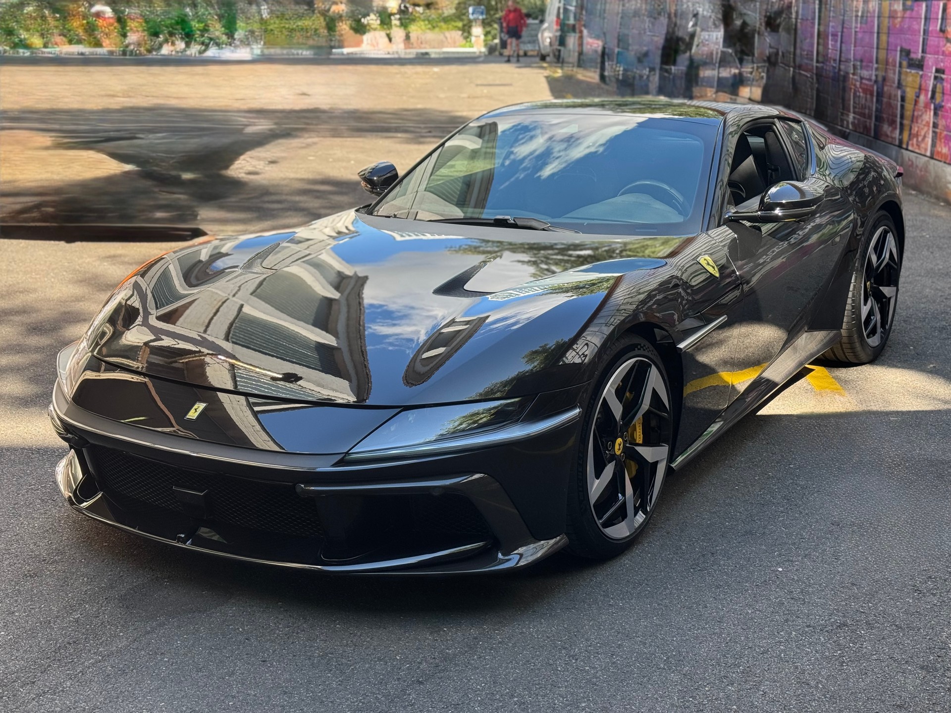 FERRARI 12 Cilindri-image-3