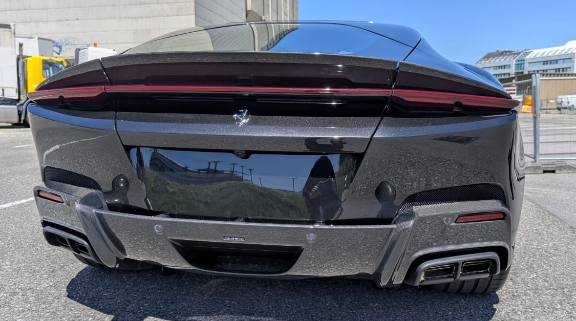FERRARI 12 Cilindri-image-2