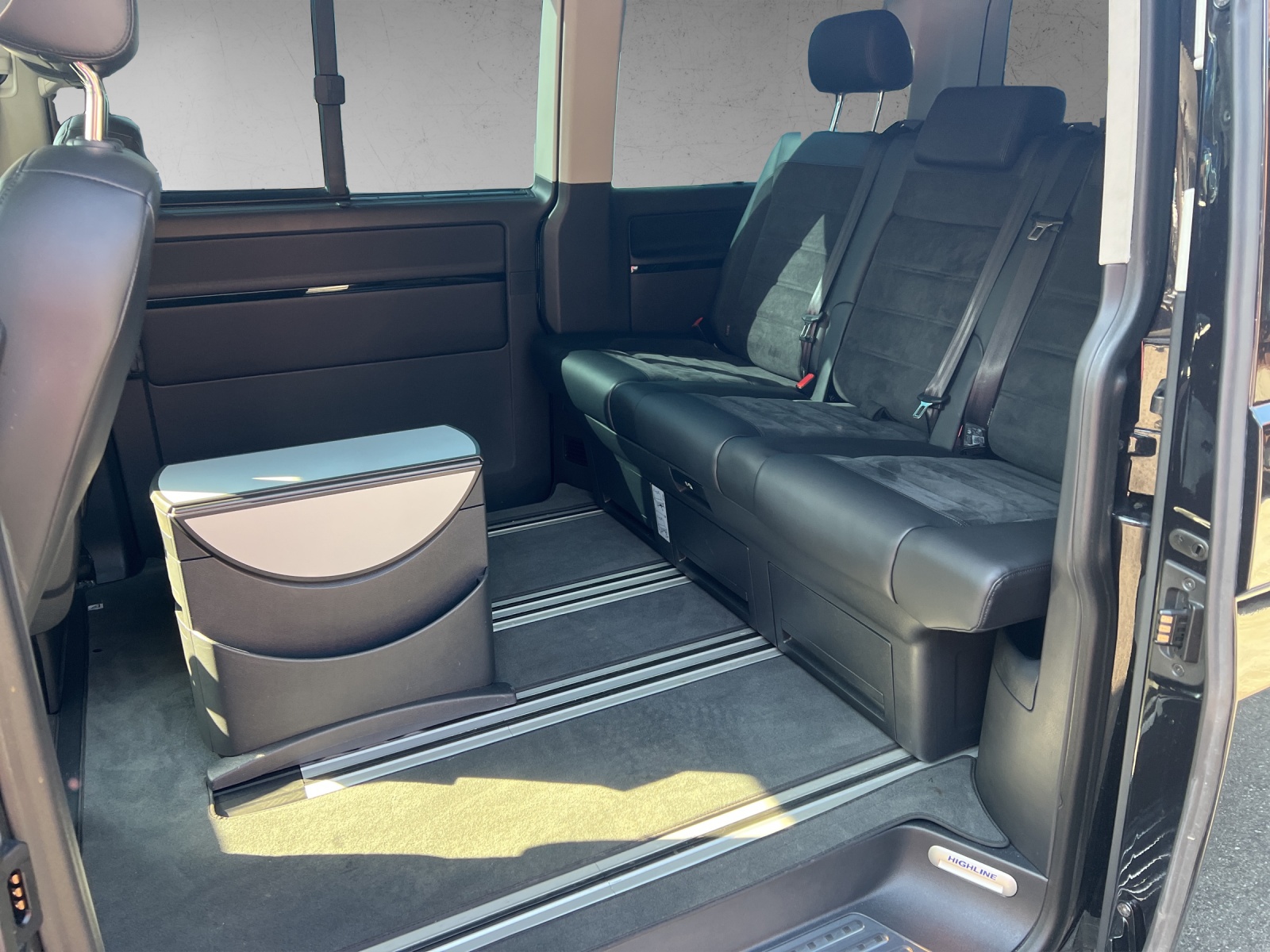 VW T6 Multivan 2.0 Bi-TDI Highline 4Motion-image-8