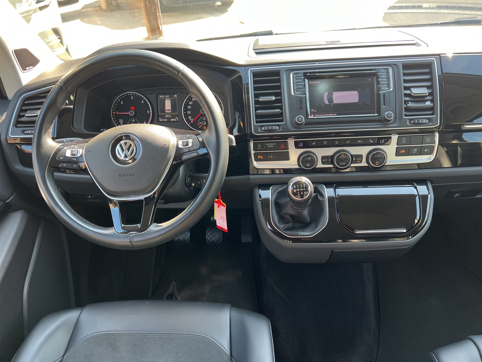 VW T6 Multivan 2.0 Bi-TDI Highline 4Motion-image-7